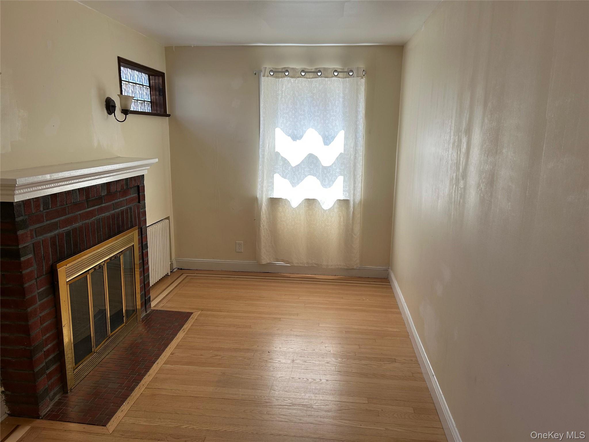 1086 Tulip Avenue 1 Property Photo 2