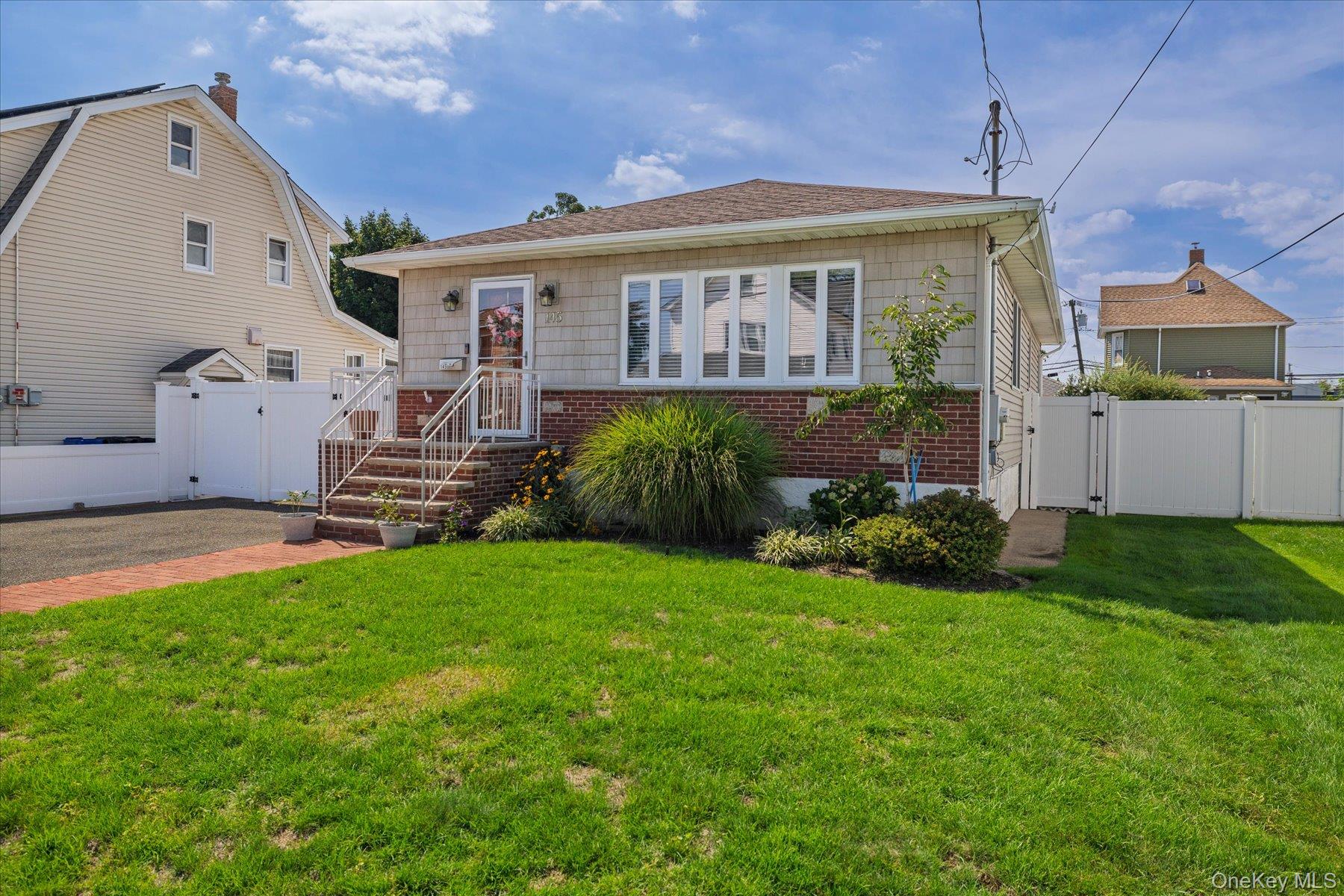 145 Bismark Avenue Property Photo 1