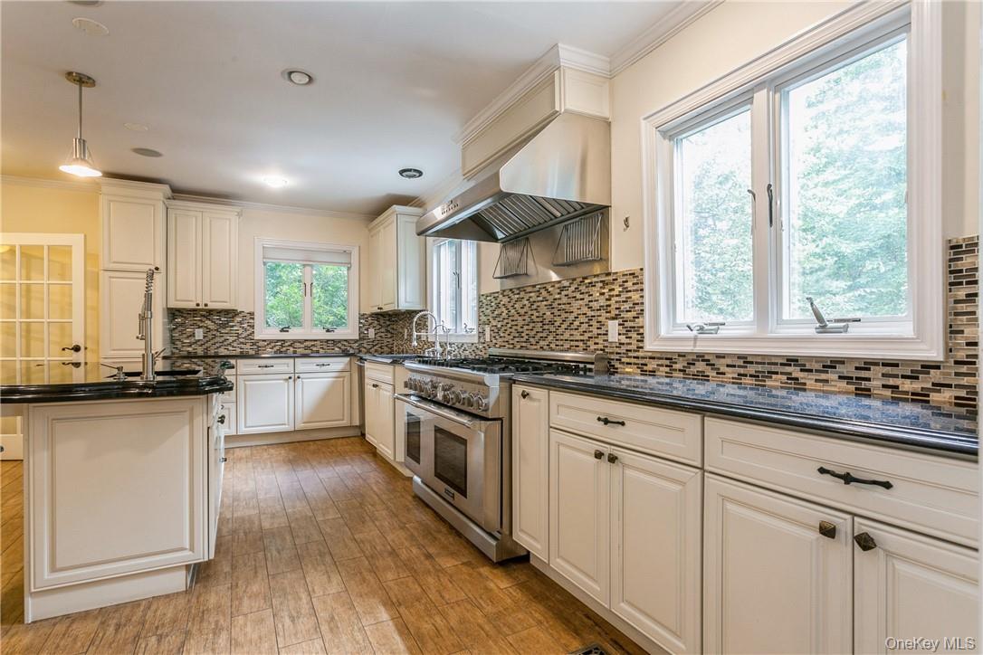 7 Cotswold Way Property Photo 14