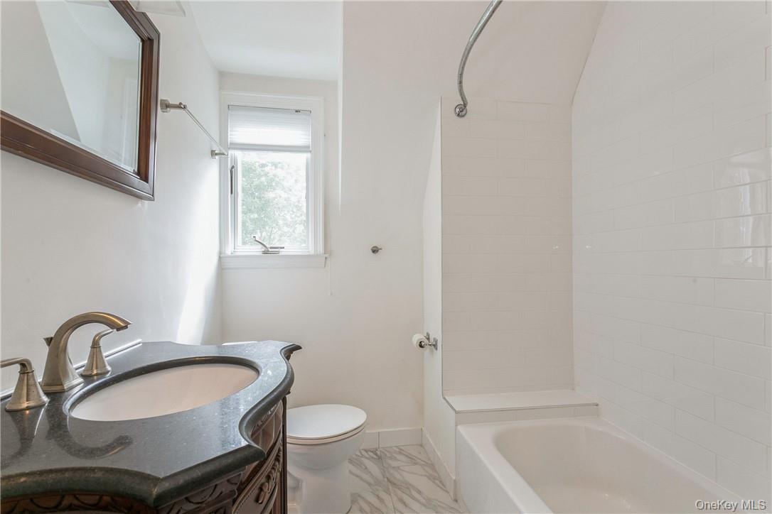 7 Cotswold Way Property Photo 29