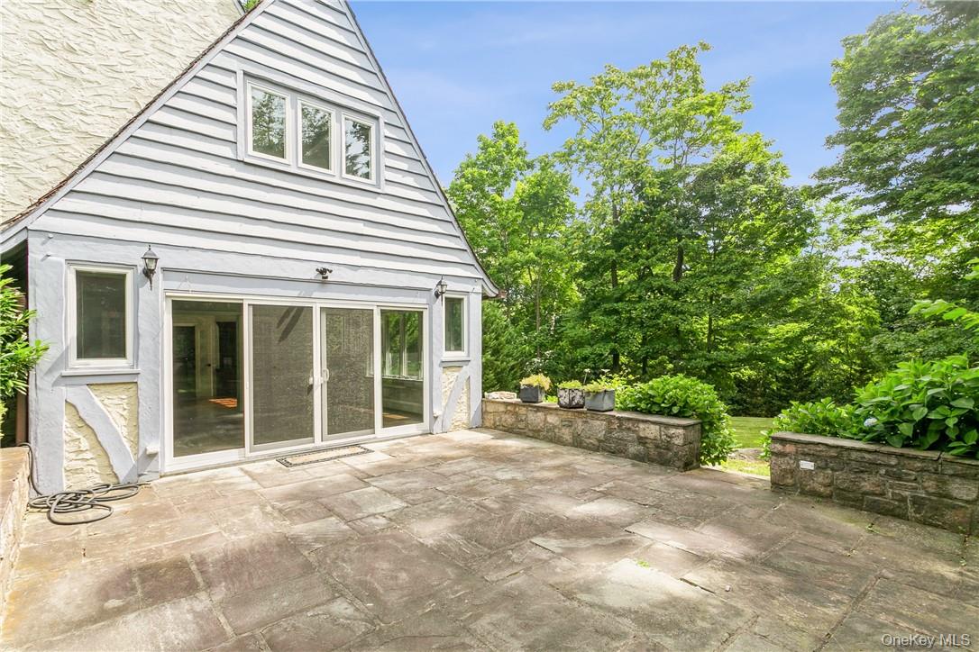 7 Cotswold Way Property Photo 32
