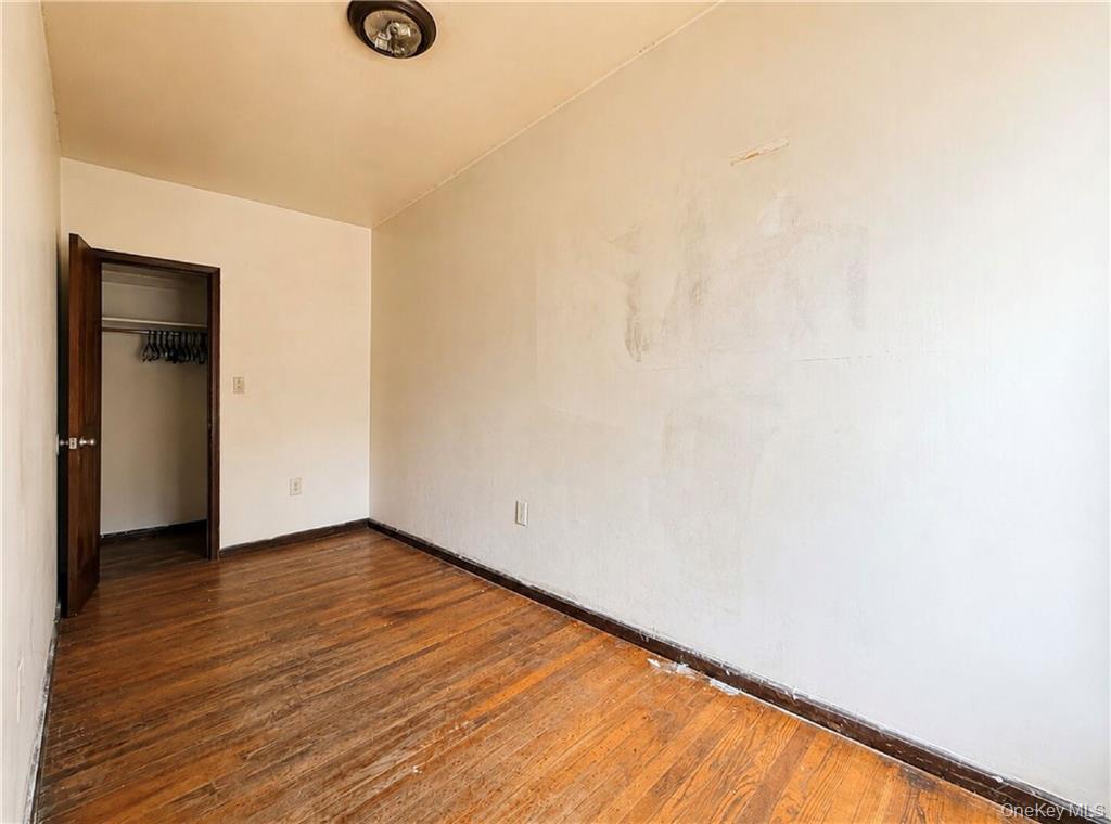 104 Albany Avenue Property Photo 15