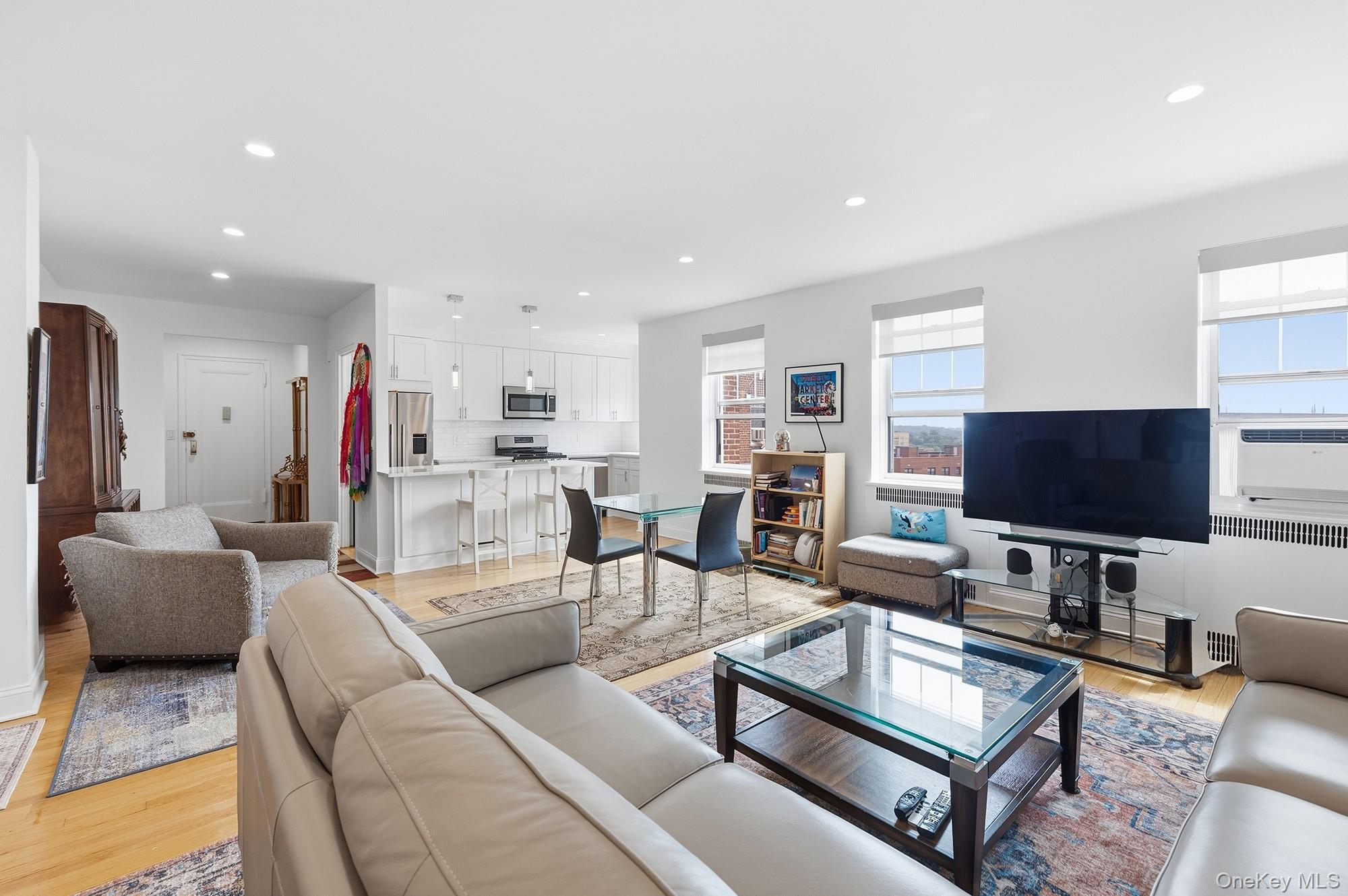 50 North Broadway 6h Property Photo 8