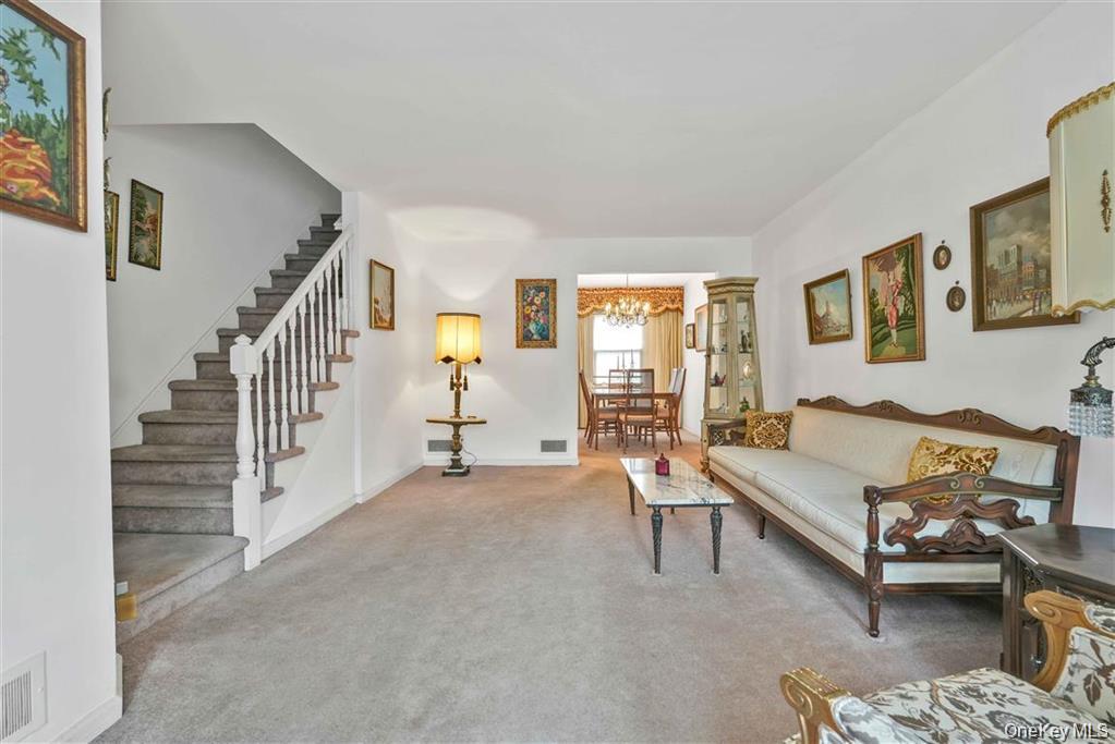 84-92a Austin Street Property Photo 5