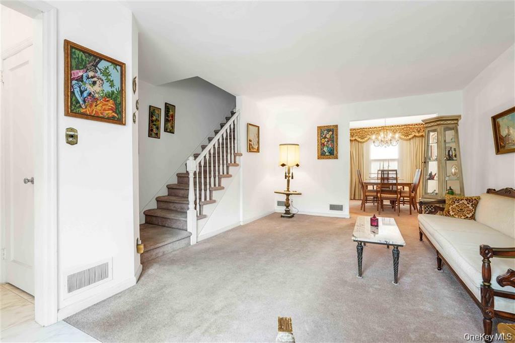 84-92a Austin Street Property Photo 6