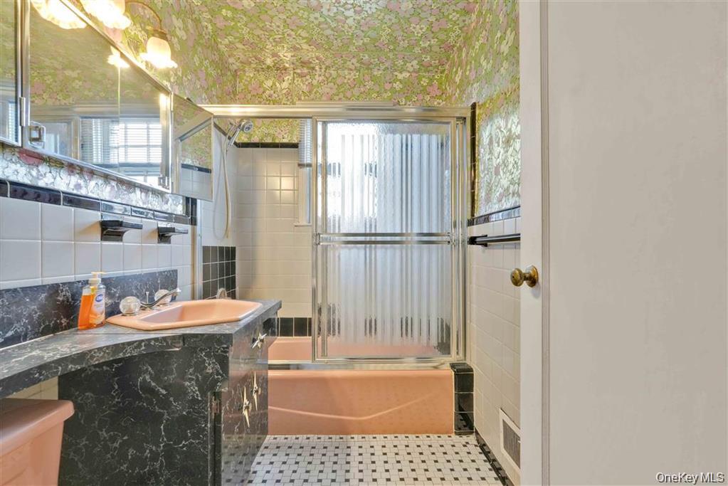 84-92a Austin Street Property Photo 20