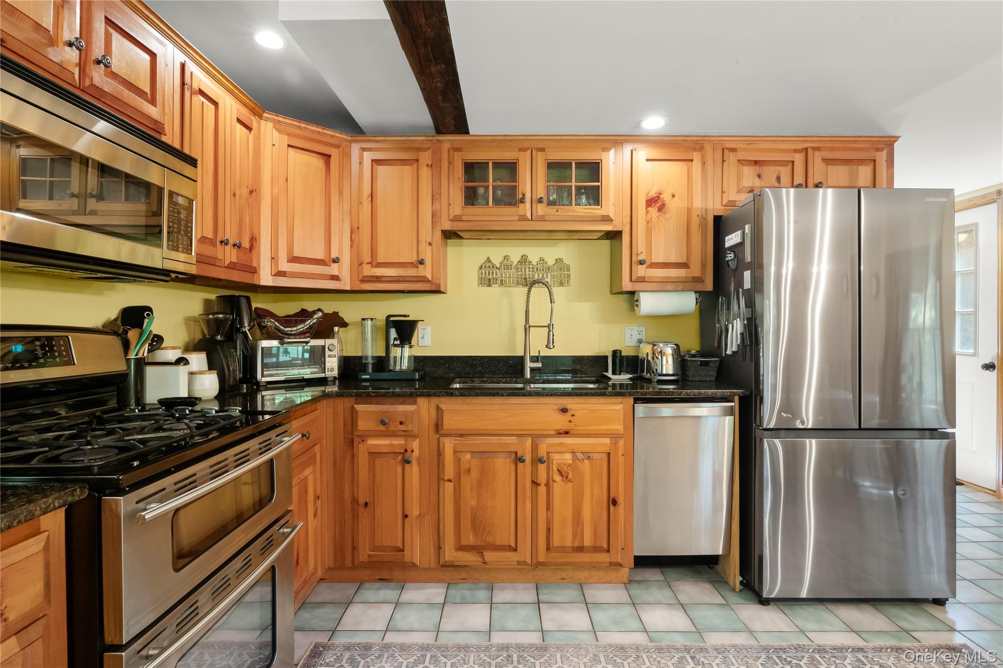5 Link Road Property Photo 11