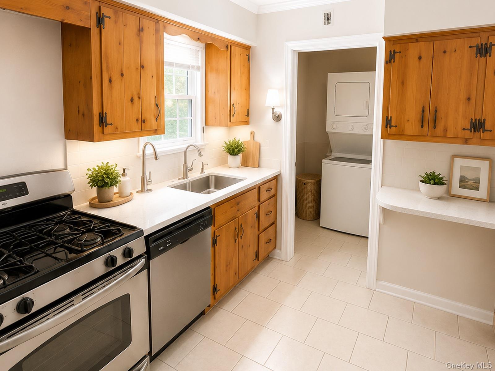 142 Cleveland Property Photo 4