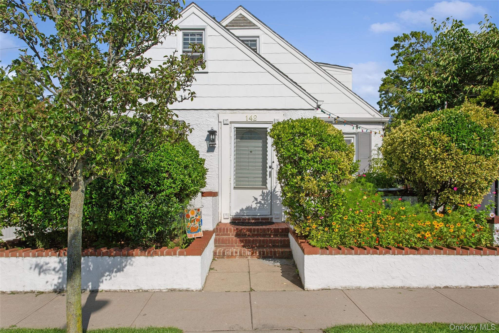 142 Cleveland Property Photo 7
