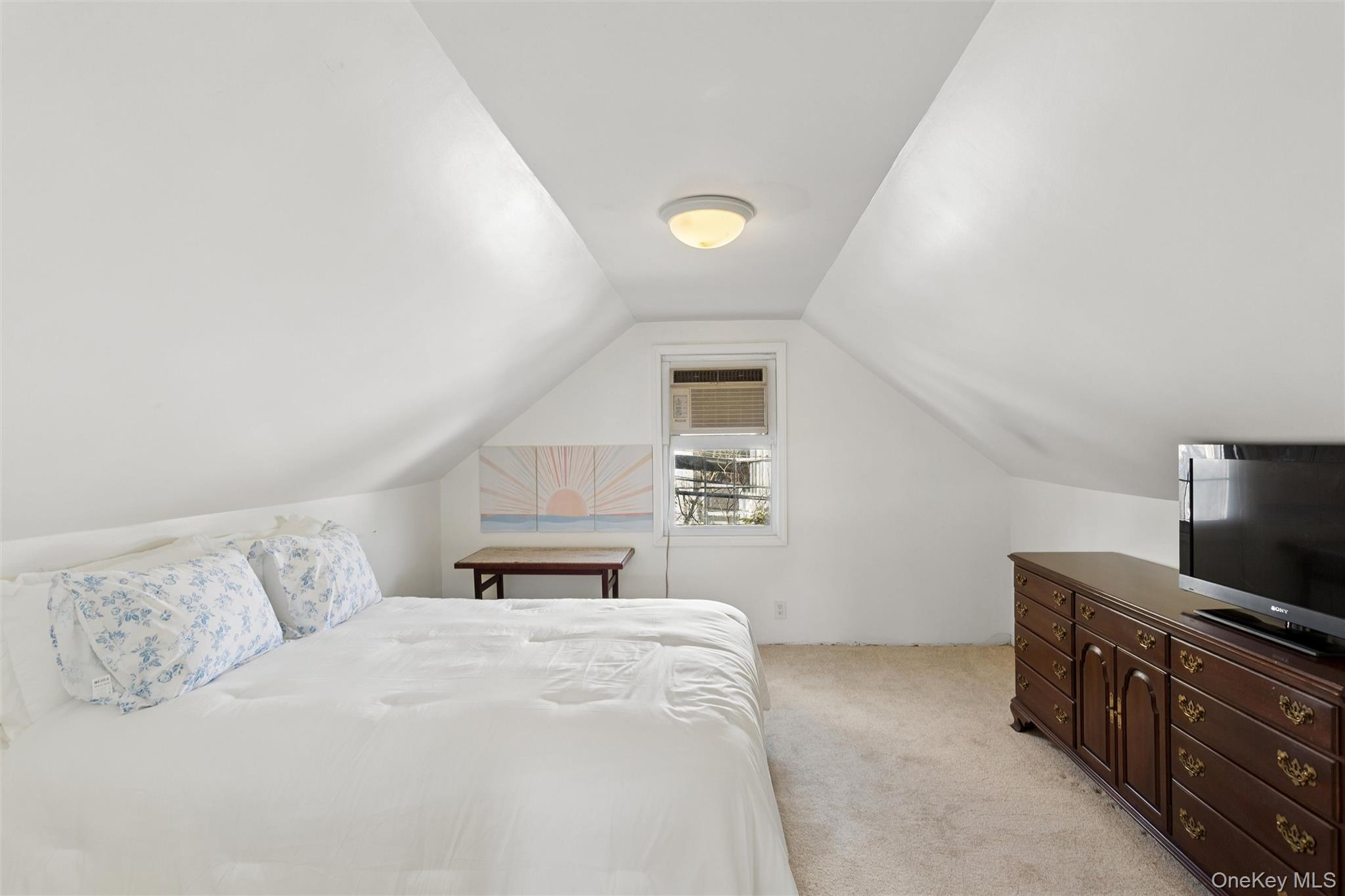142 Cleveland Property Photo 11
