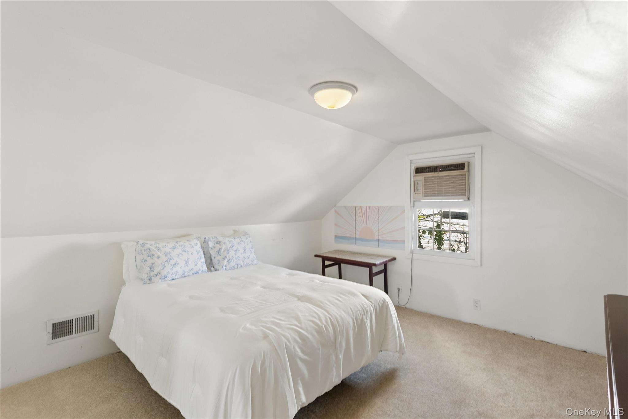 142 Cleveland Property Photo 13