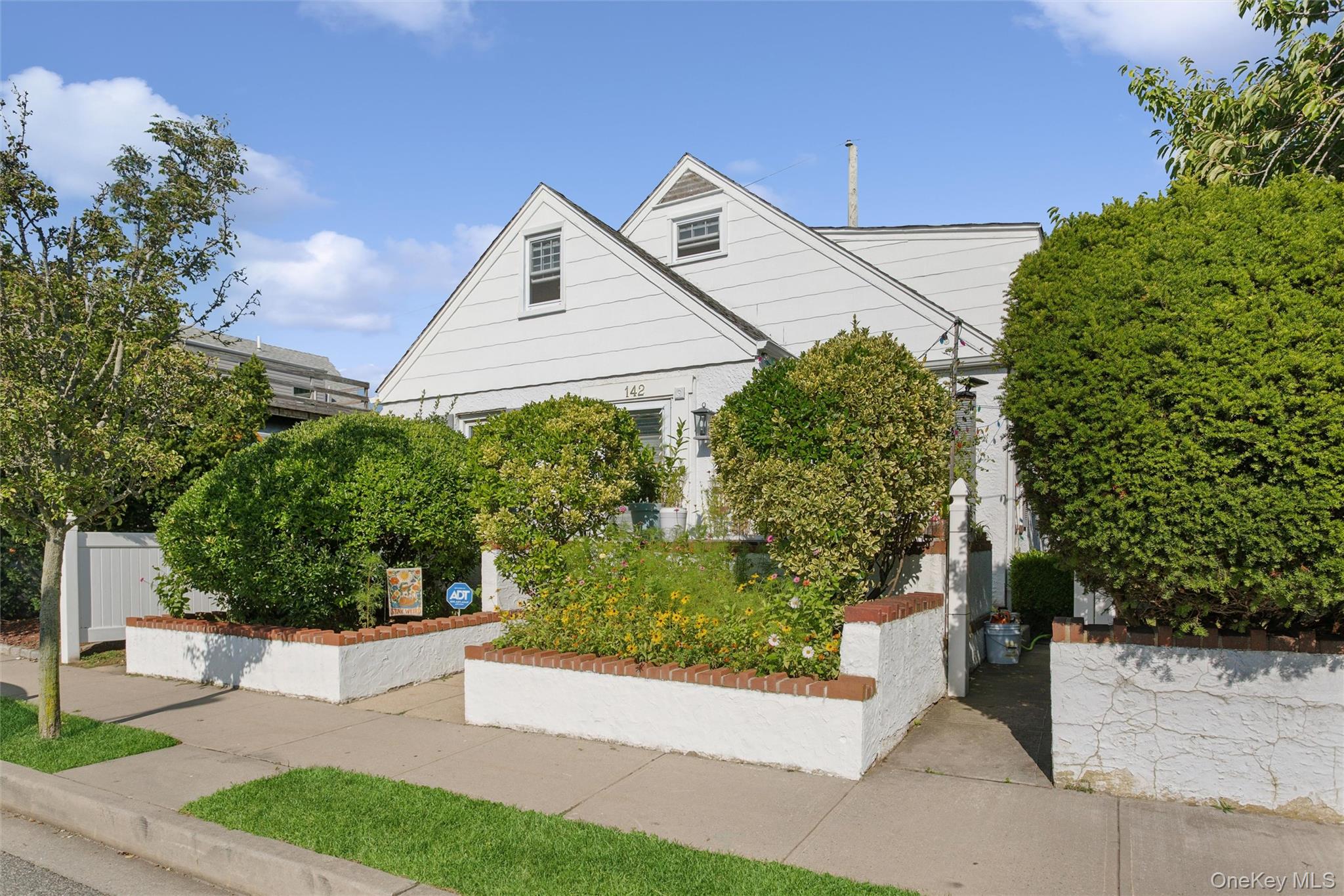 142 Cleveland Property Photo 21