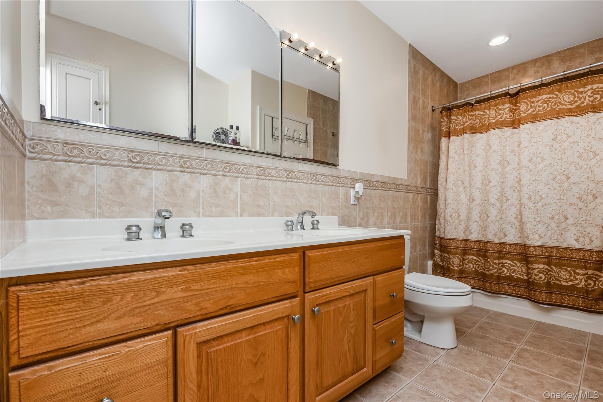 88-35 75th Avenue Property Photo 15