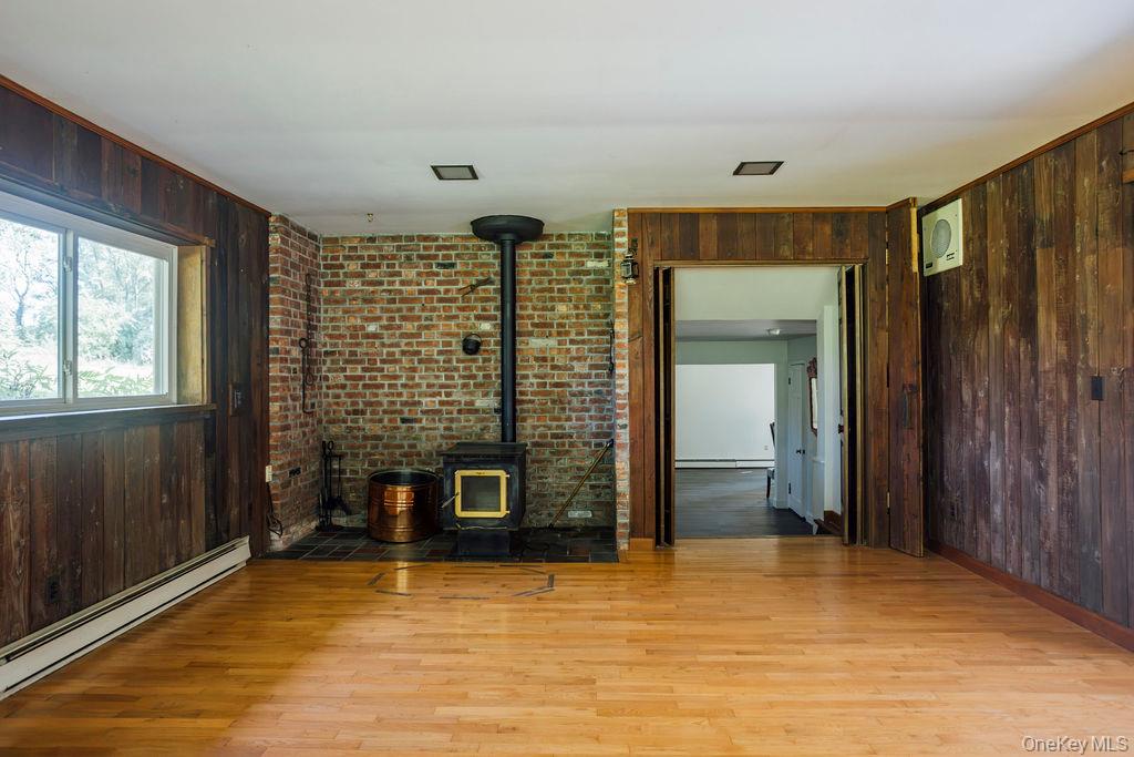 21 Courts Lane Property Photo 16