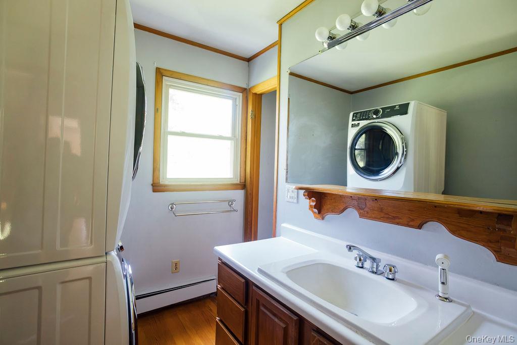 21 Courts Lane Property Photo 23