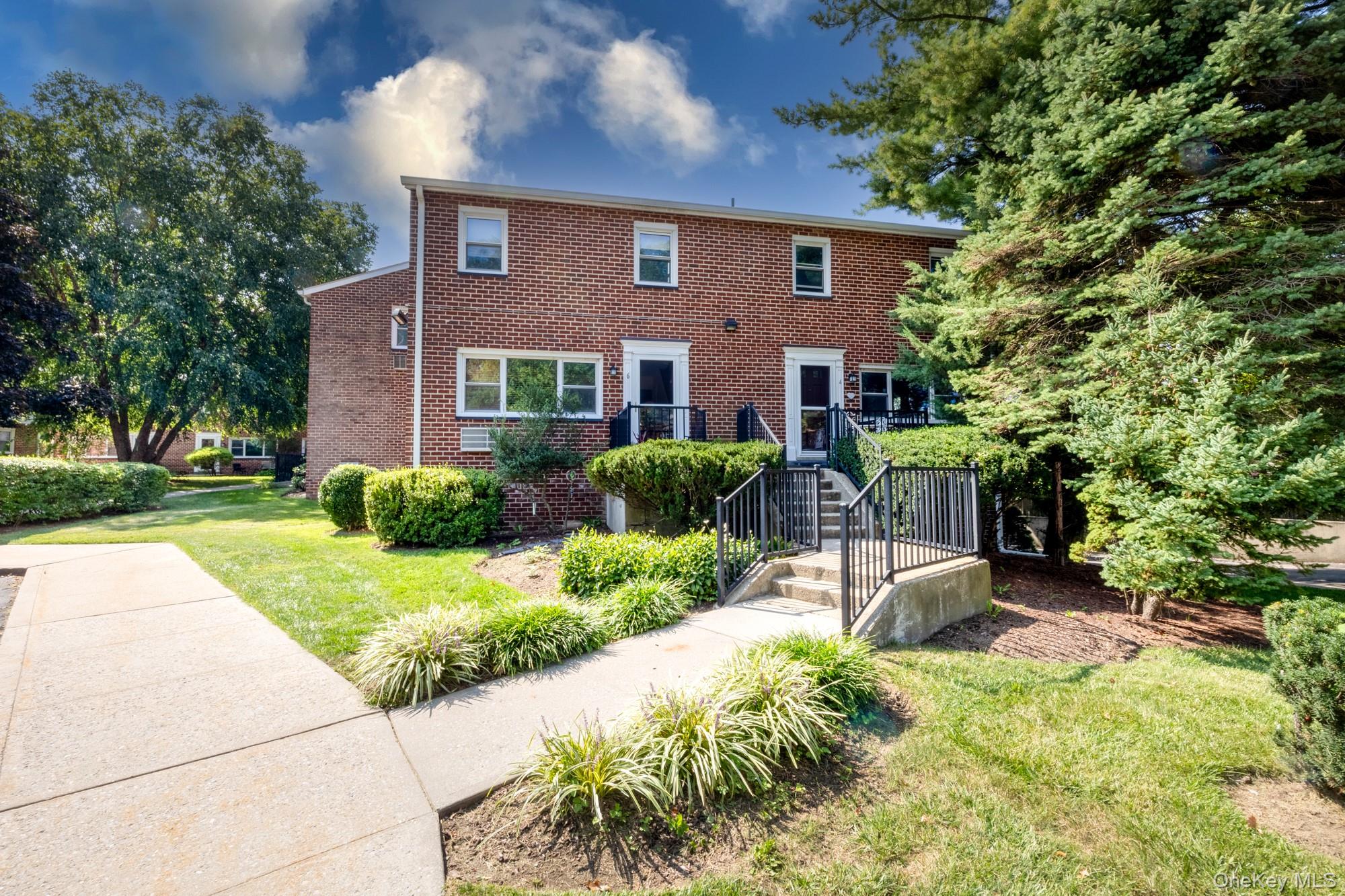4 Charter Circle 4 Property Photo 1
