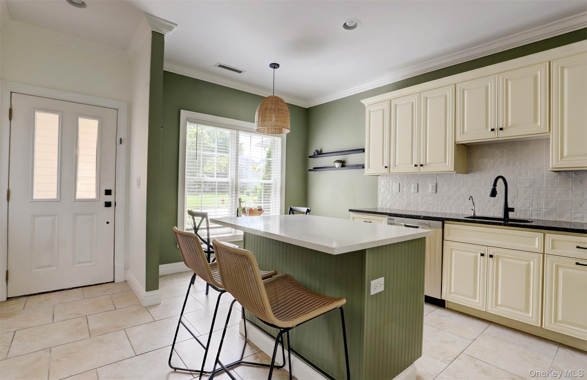 415 Gardenia Drive Property Photo 11