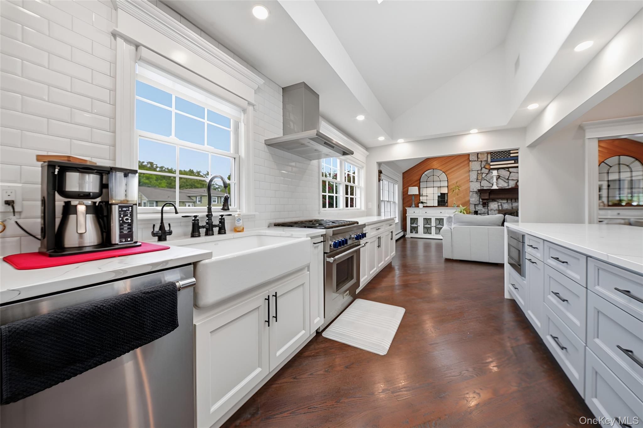 5 Renee Place Property Photo 6