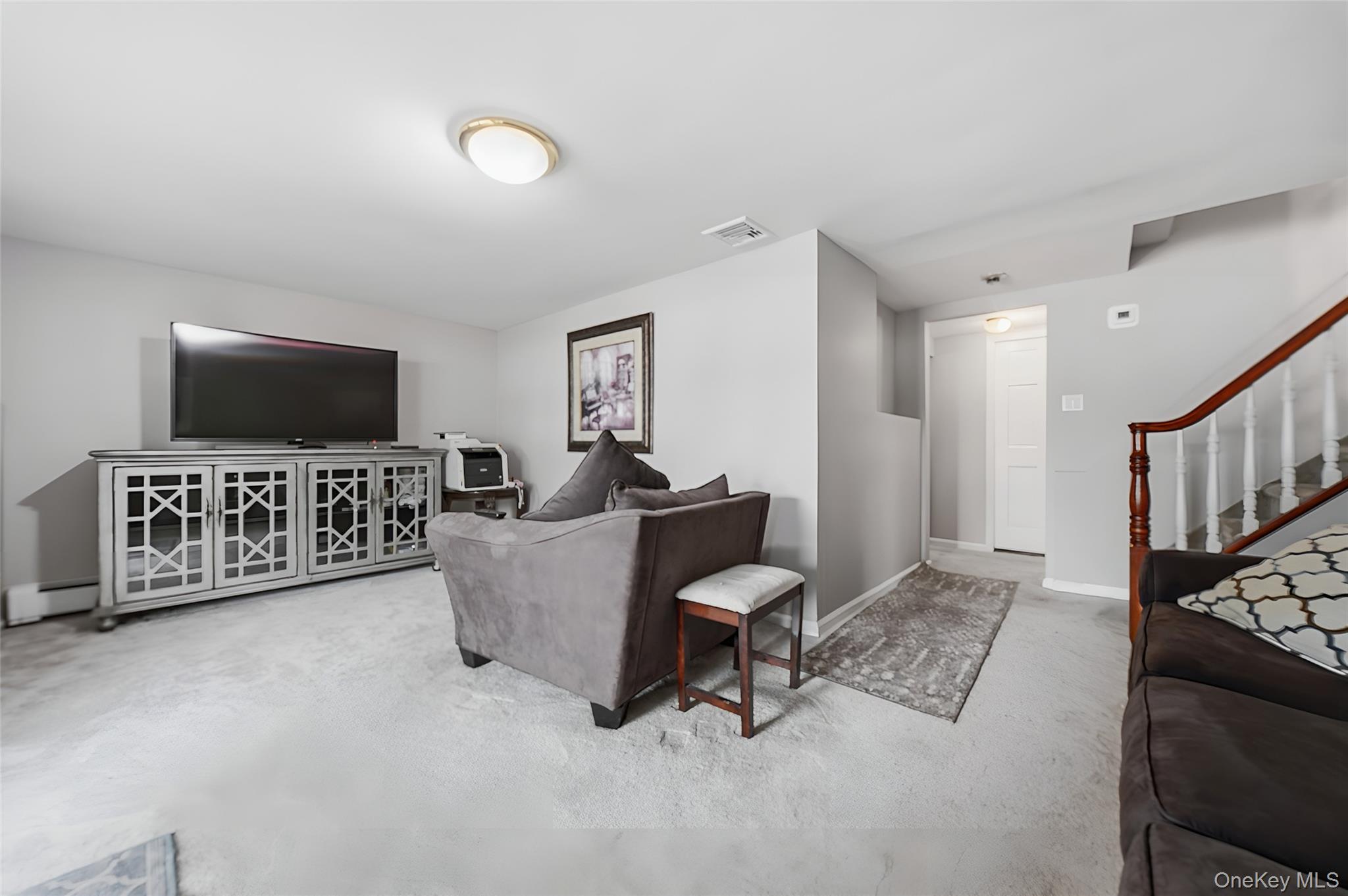 5 Renee Place Property Photo 16