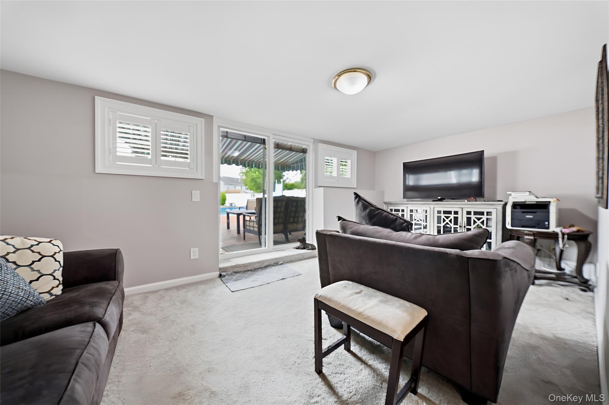 5 Renee Place Property Photo 17