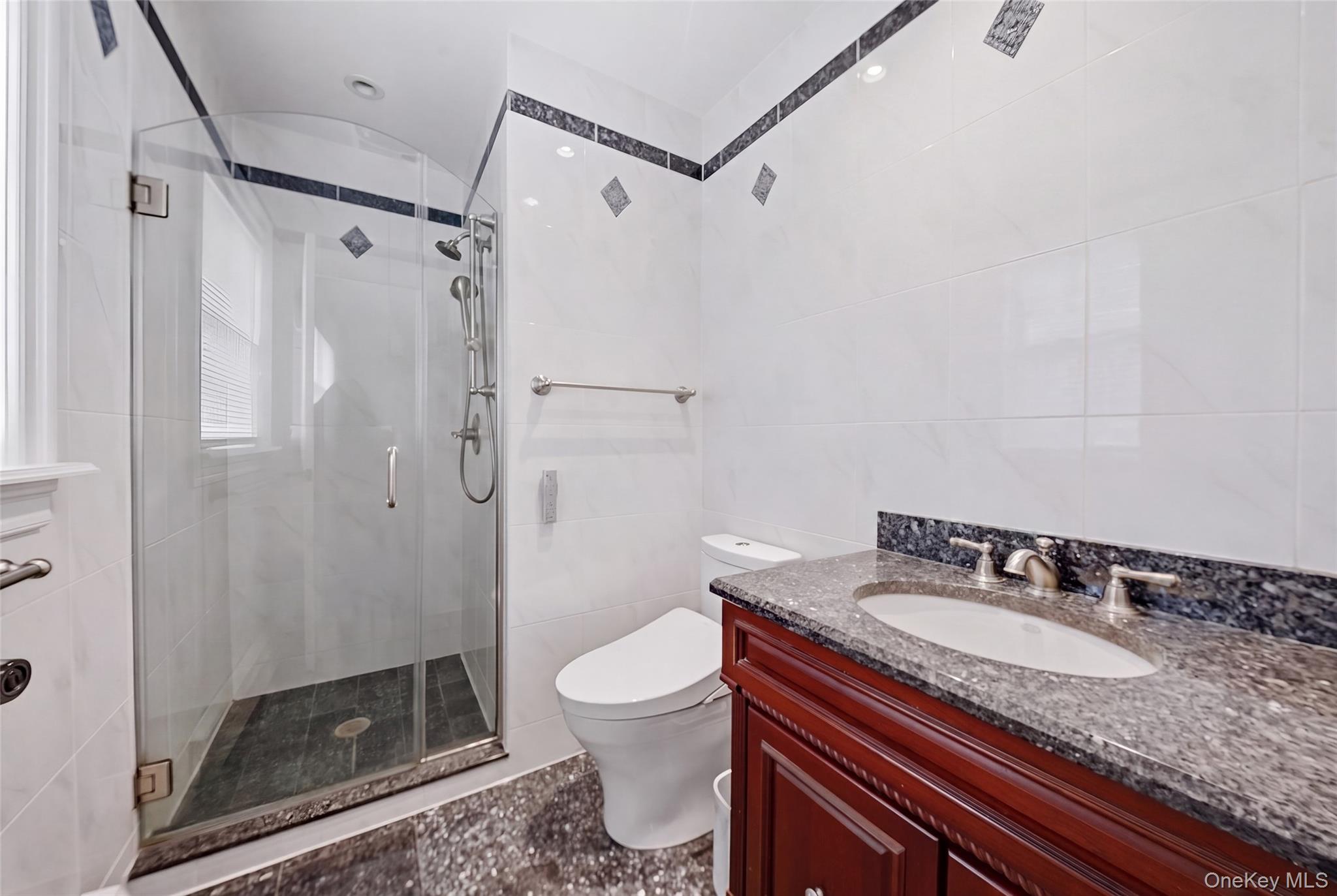 5 Renee Place Property Photo 27