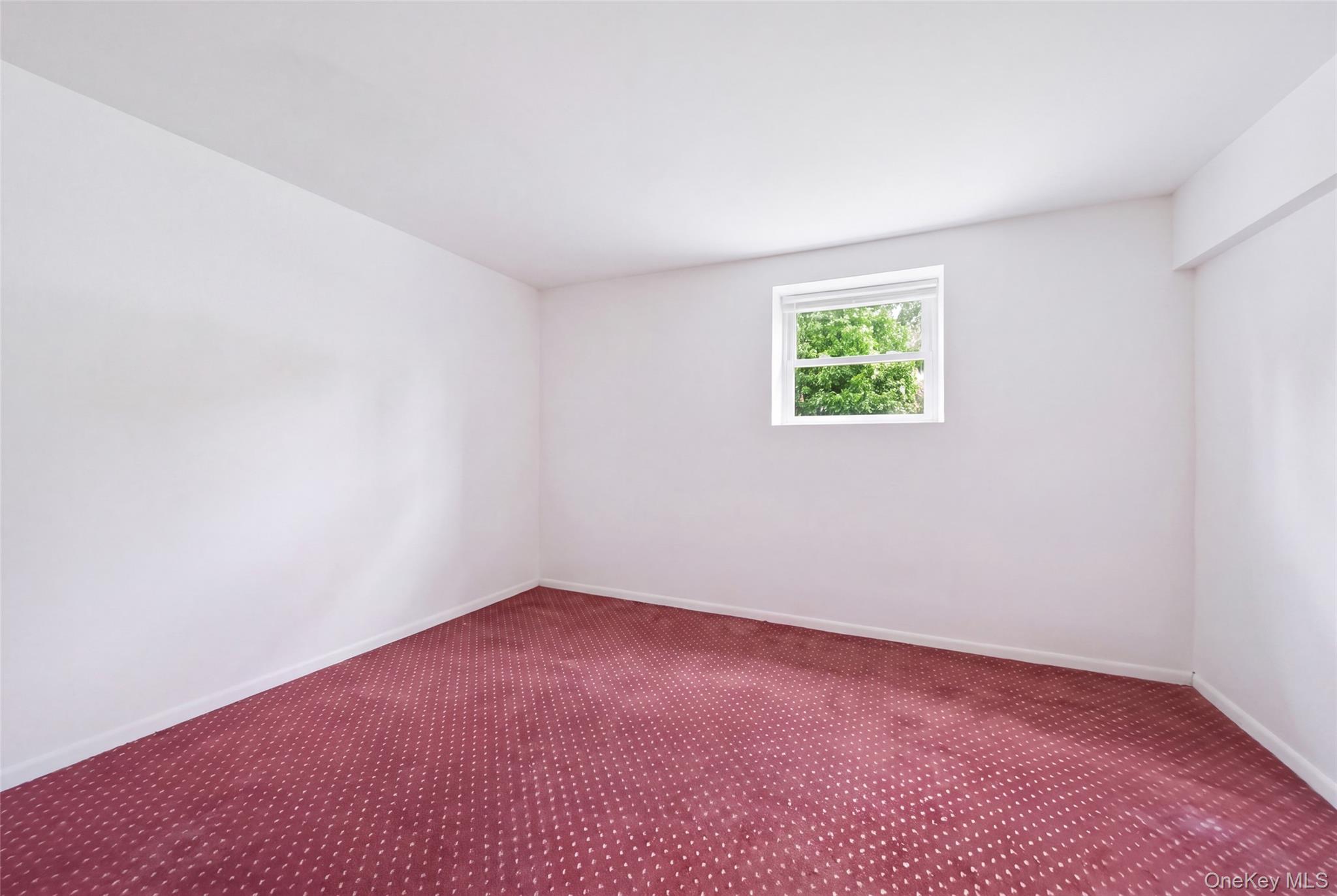 5 Renee Place Property Photo 29