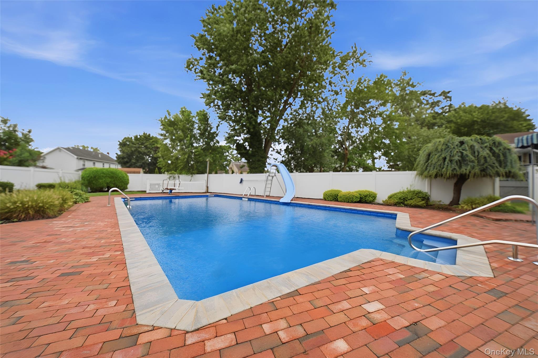 5 Renee Place Property Photo 33