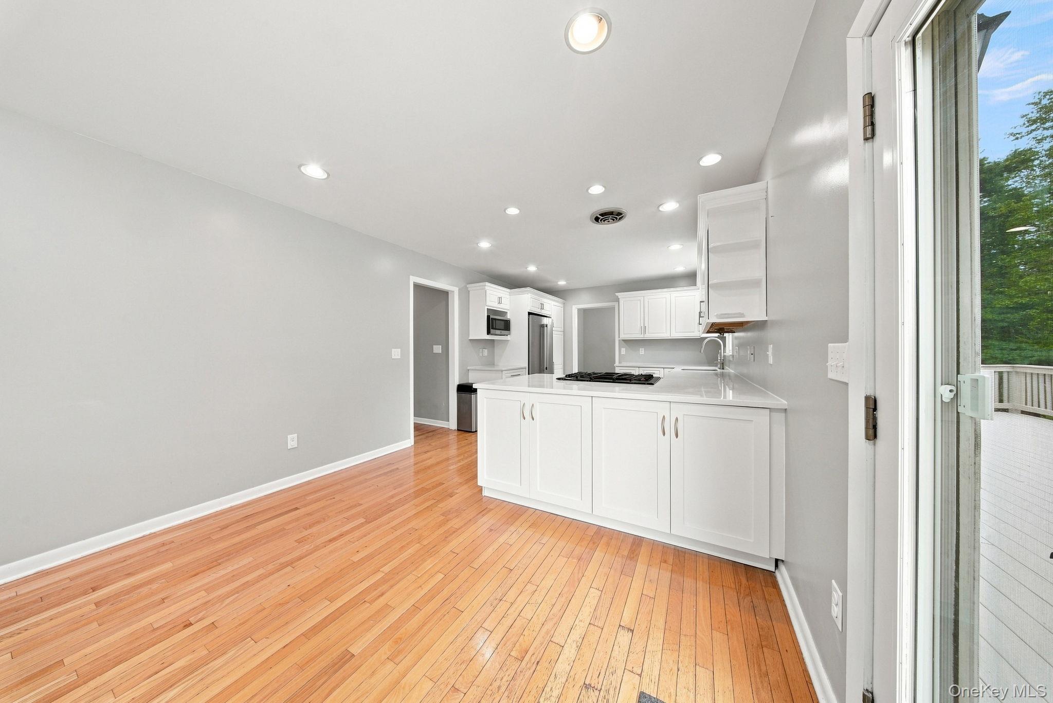 2 Fleetwood Drive Property Photo 15