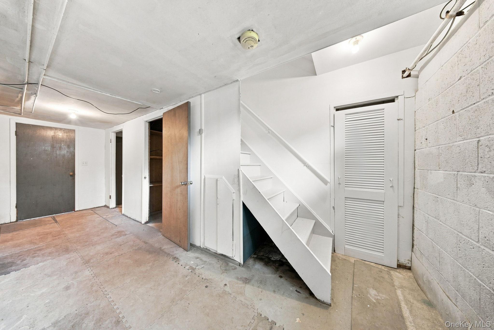 2 Fleetwood Drive Property Photo 33