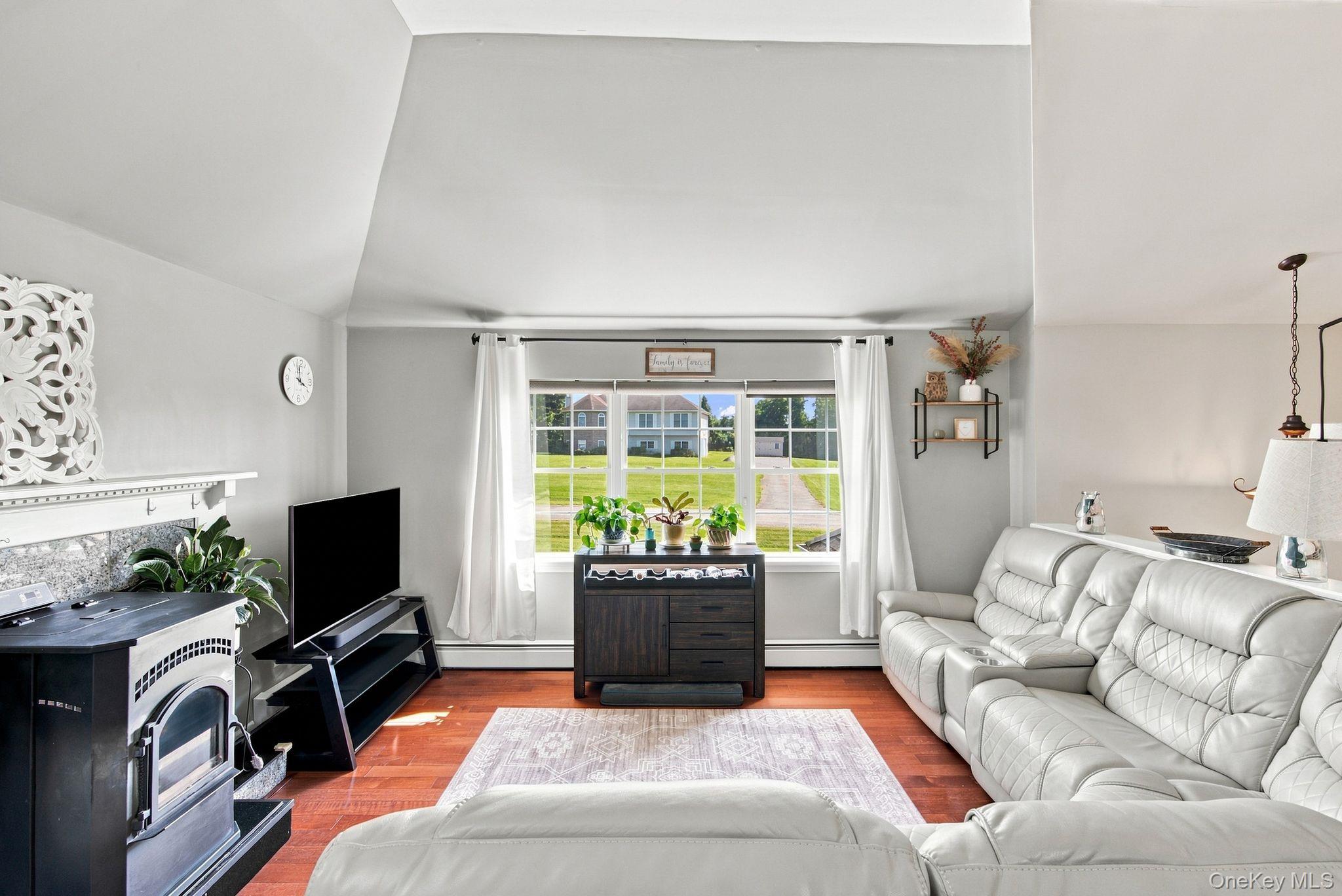 16 Rosio Lane Property Photo 3