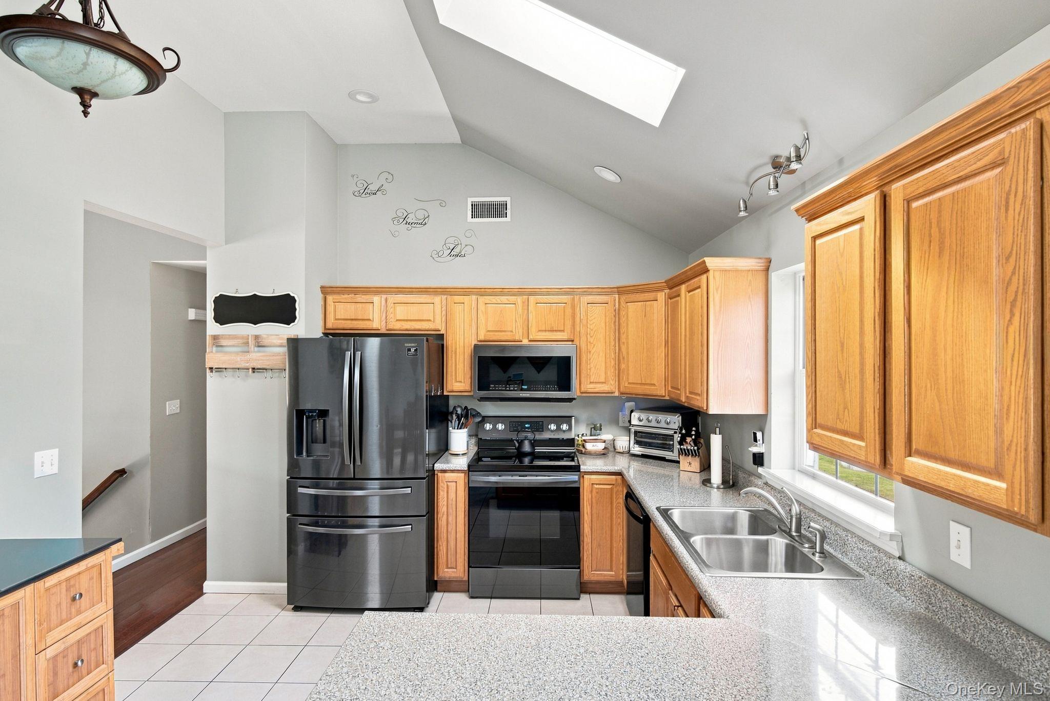 16 Rosio Lane Property Photo 9