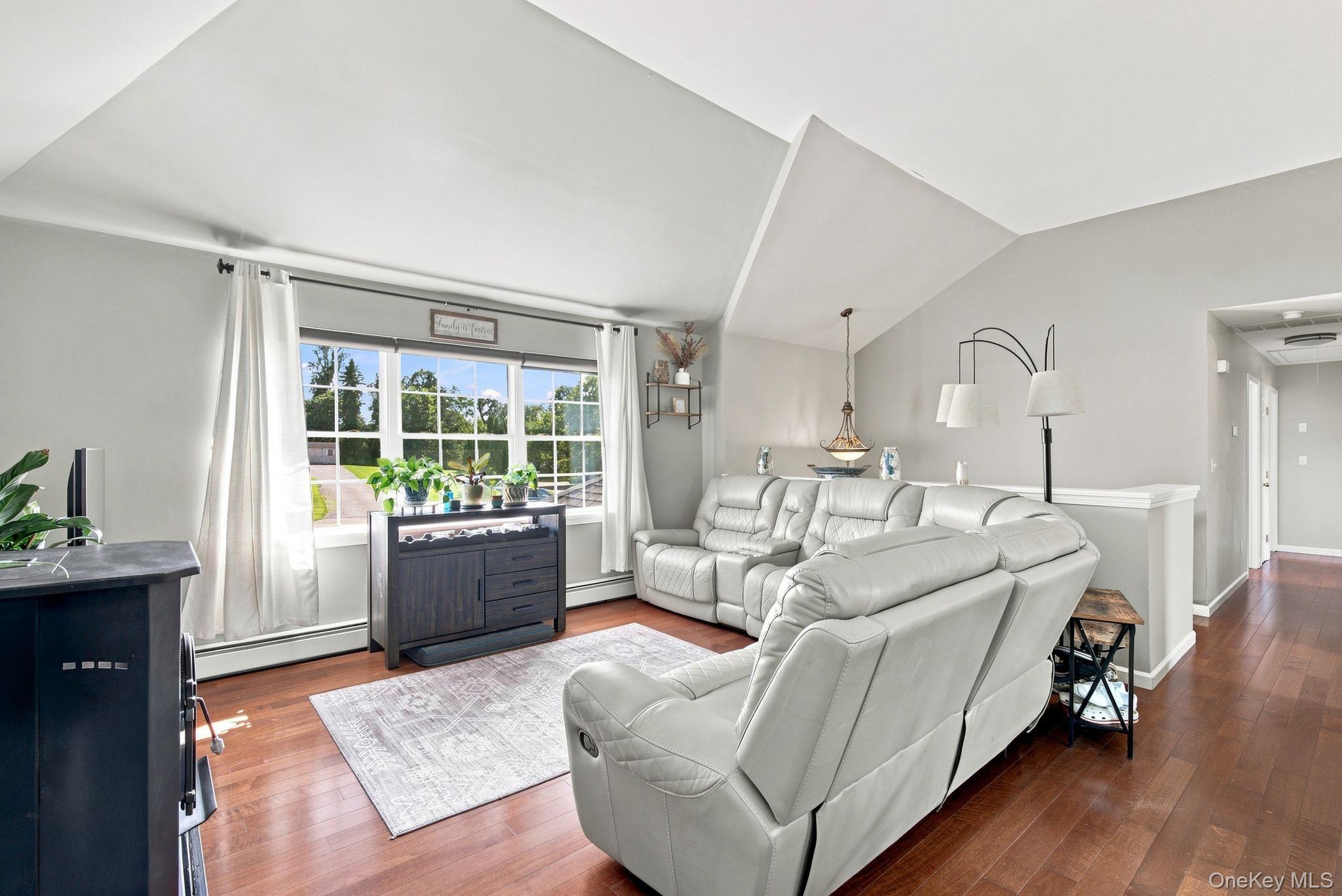 16 Rosio Lane Property Photo 10