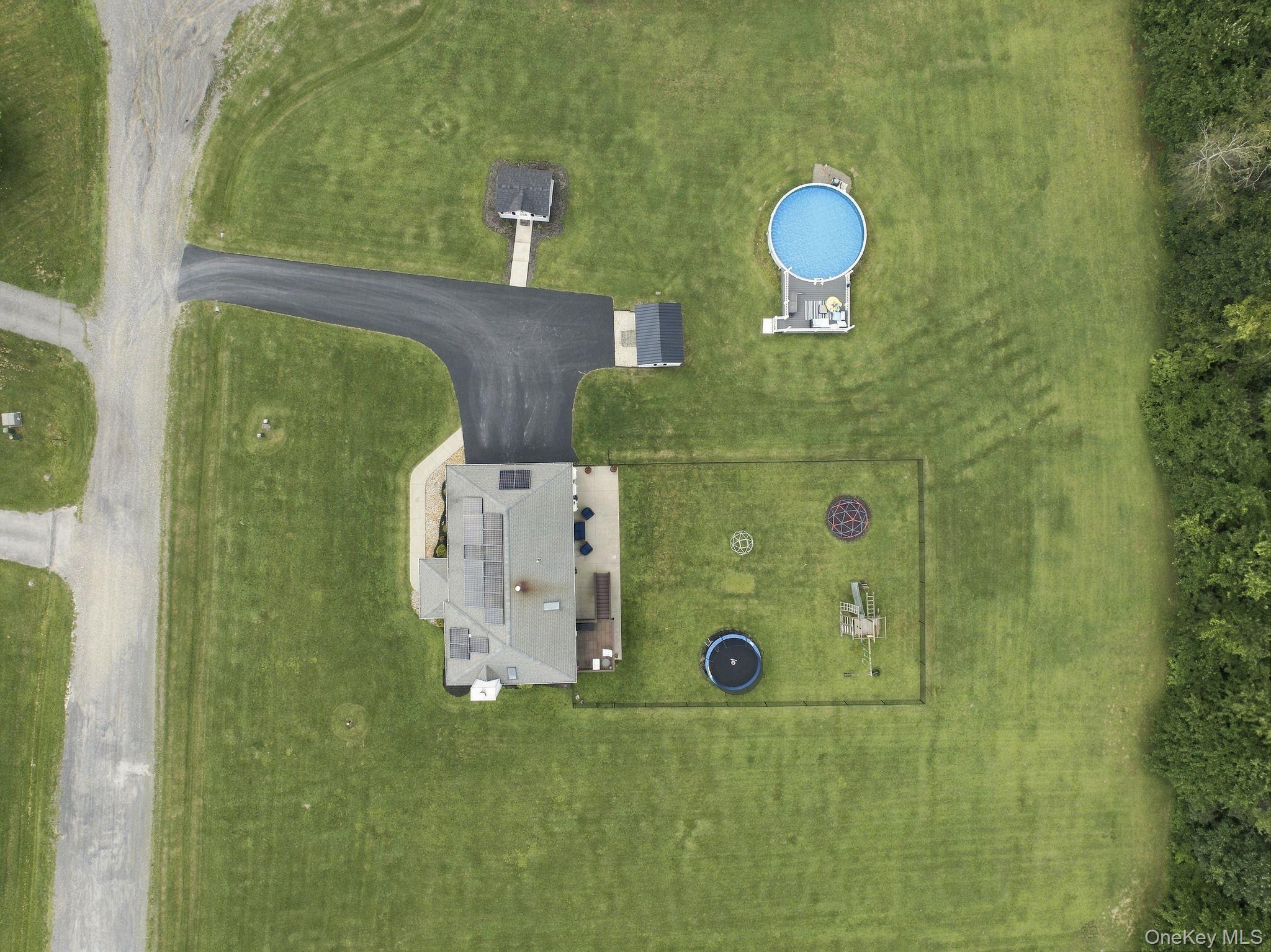 16 Rosio Lane Property Photo 36