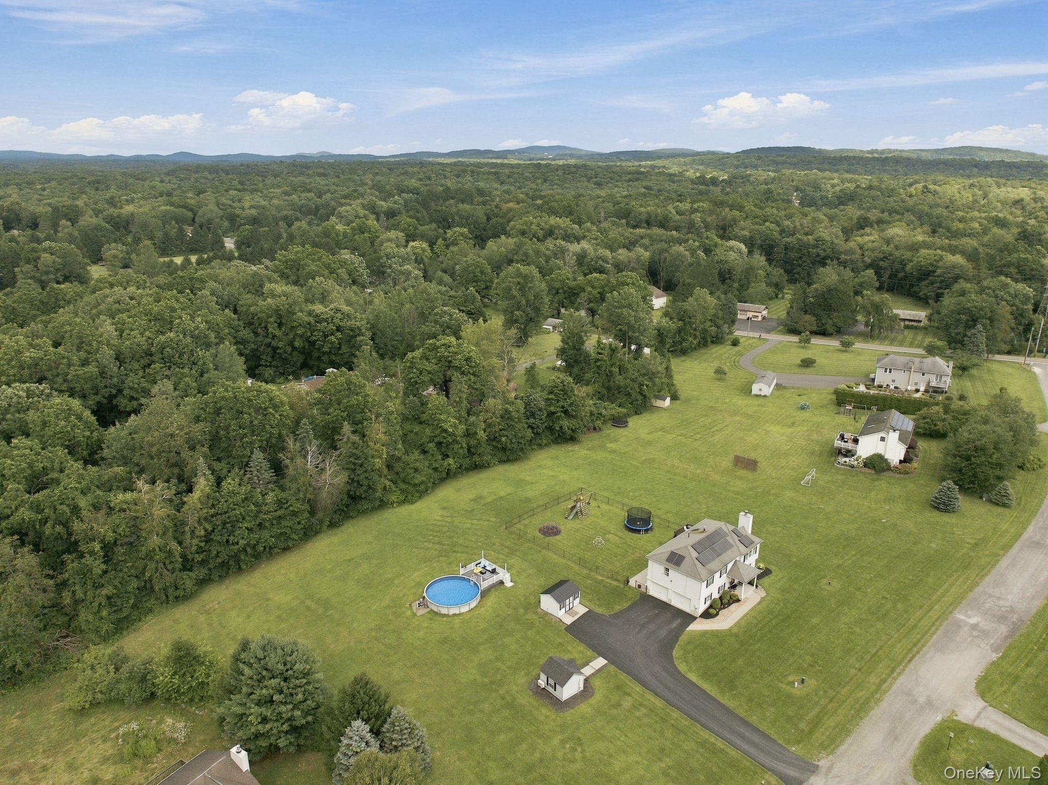 16 Rosio Lane Property Photo 37