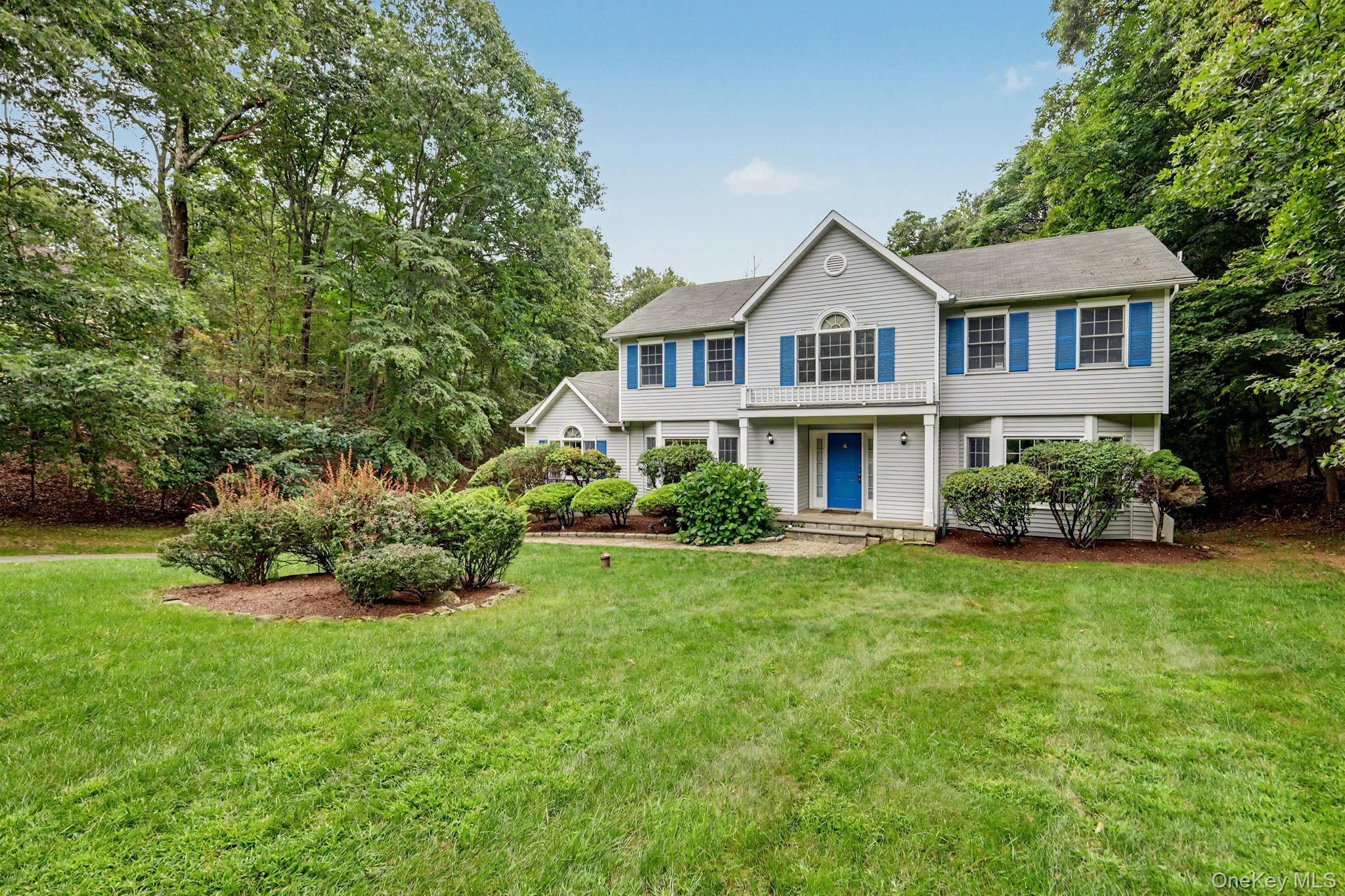 4 Sugar Hollow Court Property Photo 2