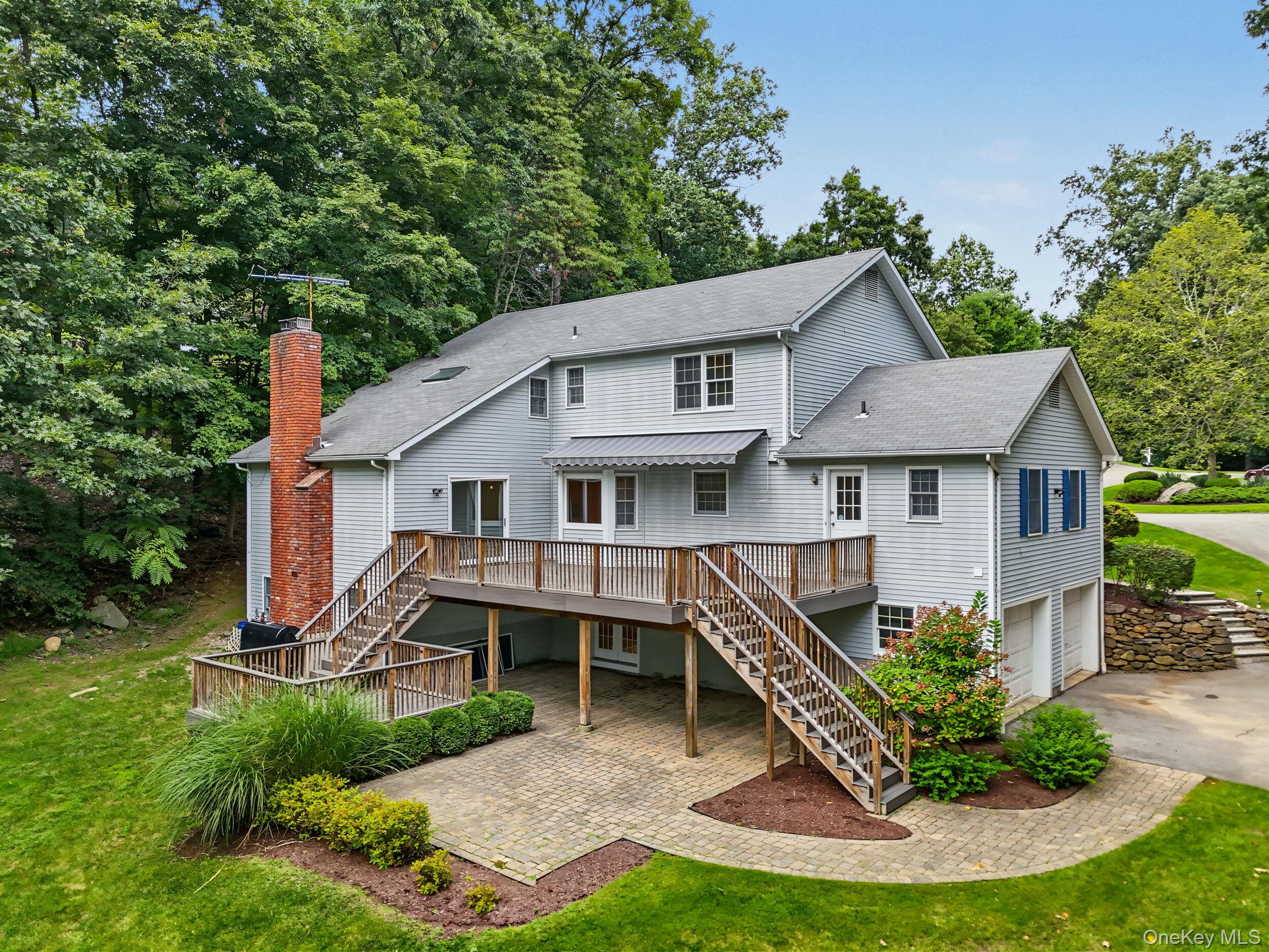 4 Sugar Hollow Court Property Photo 3