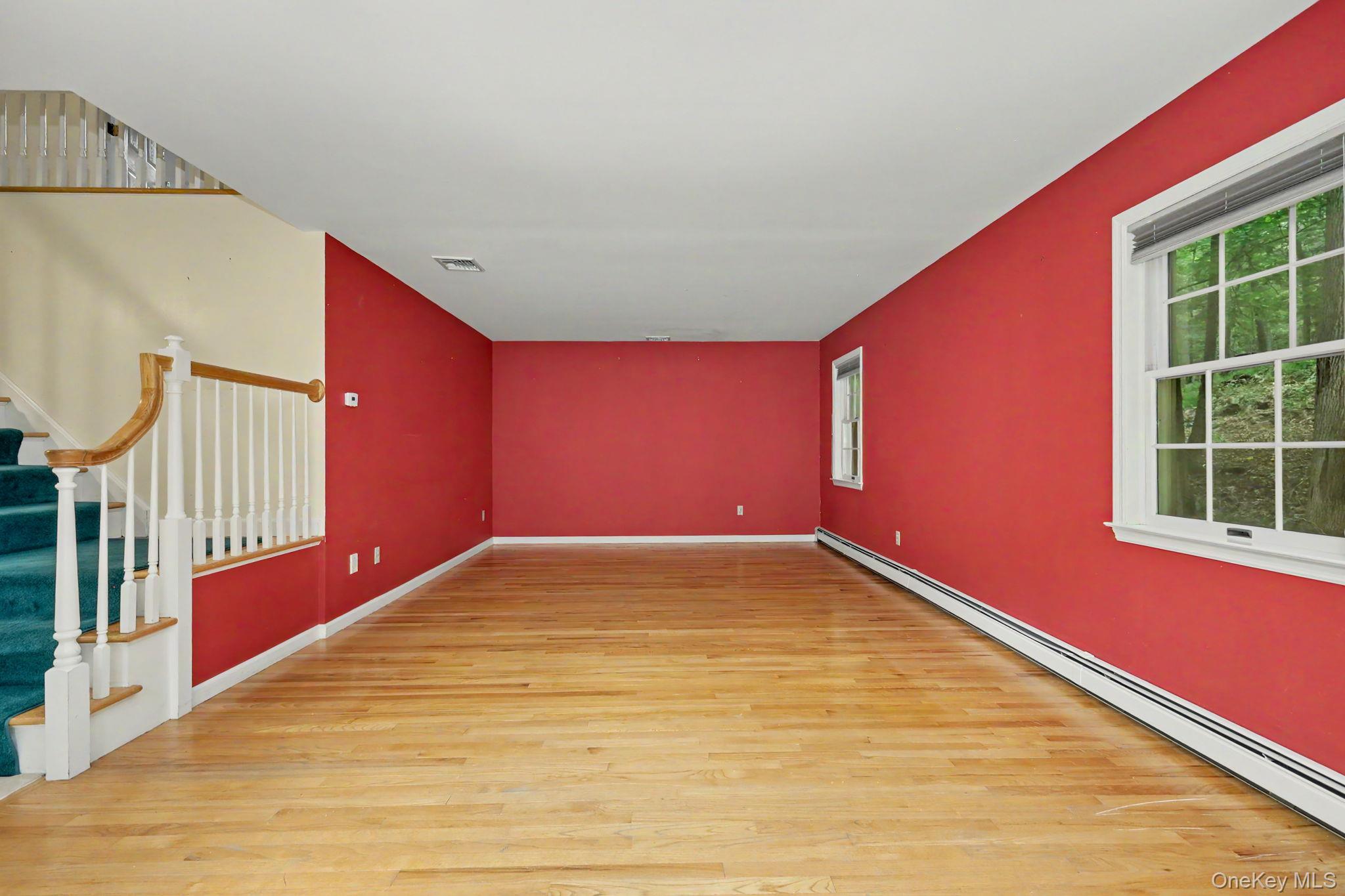 4 Sugar Hollow Court Property Photo 6