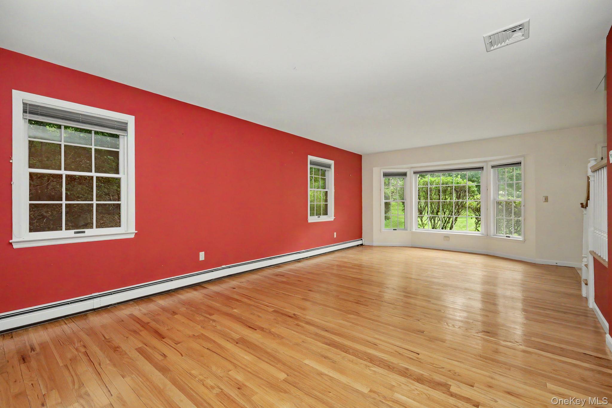 4 Sugar Hollow Court Property Photo 7