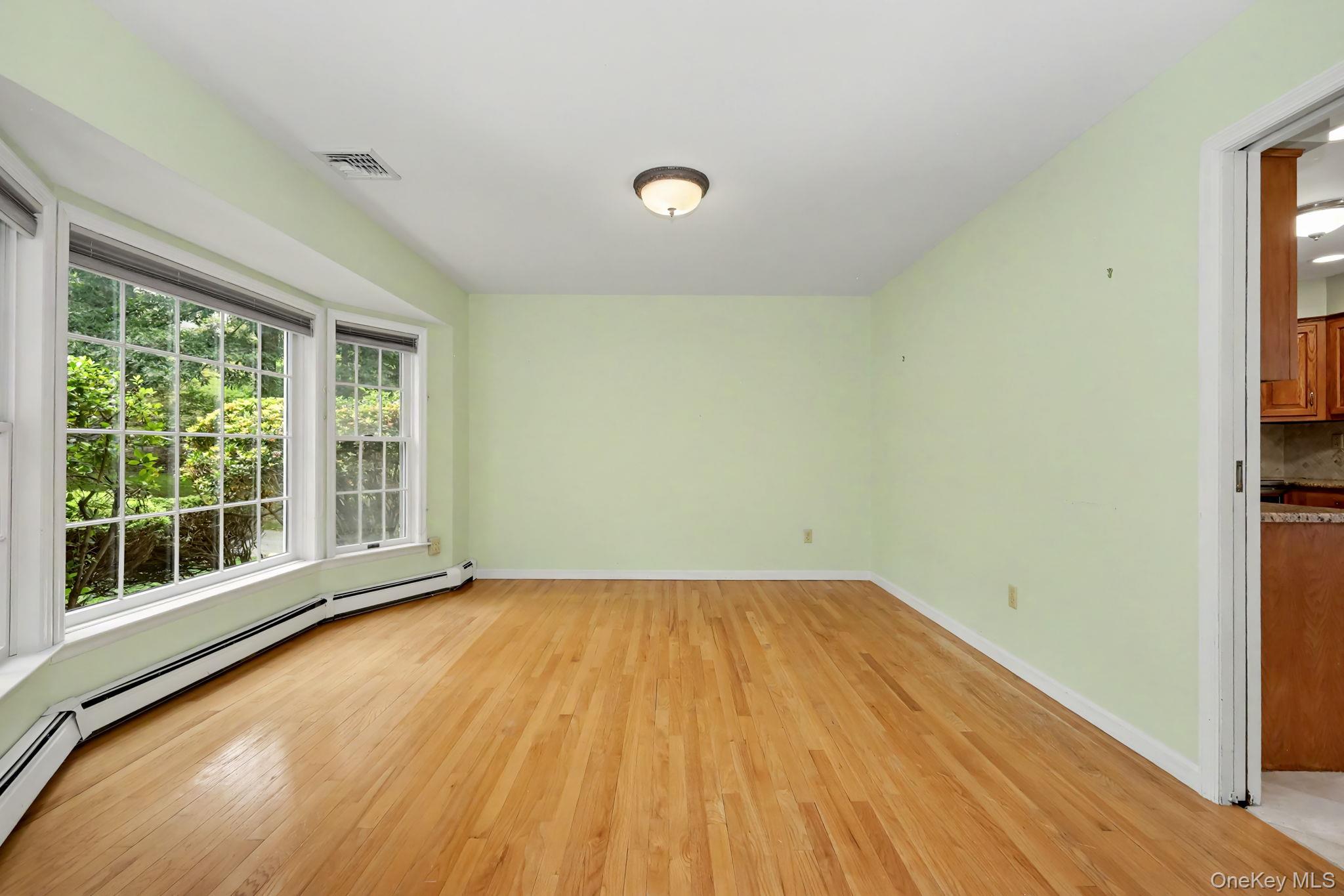 4 Sugar Hollow Court Property Photo 8