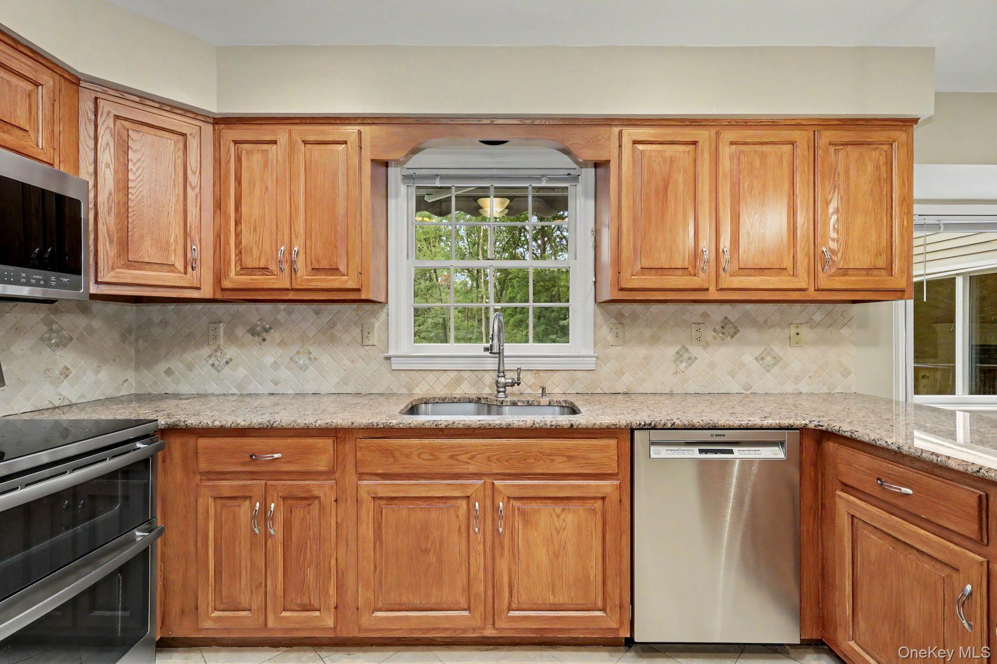 4 Sugar Hollow Court Property Photo 12