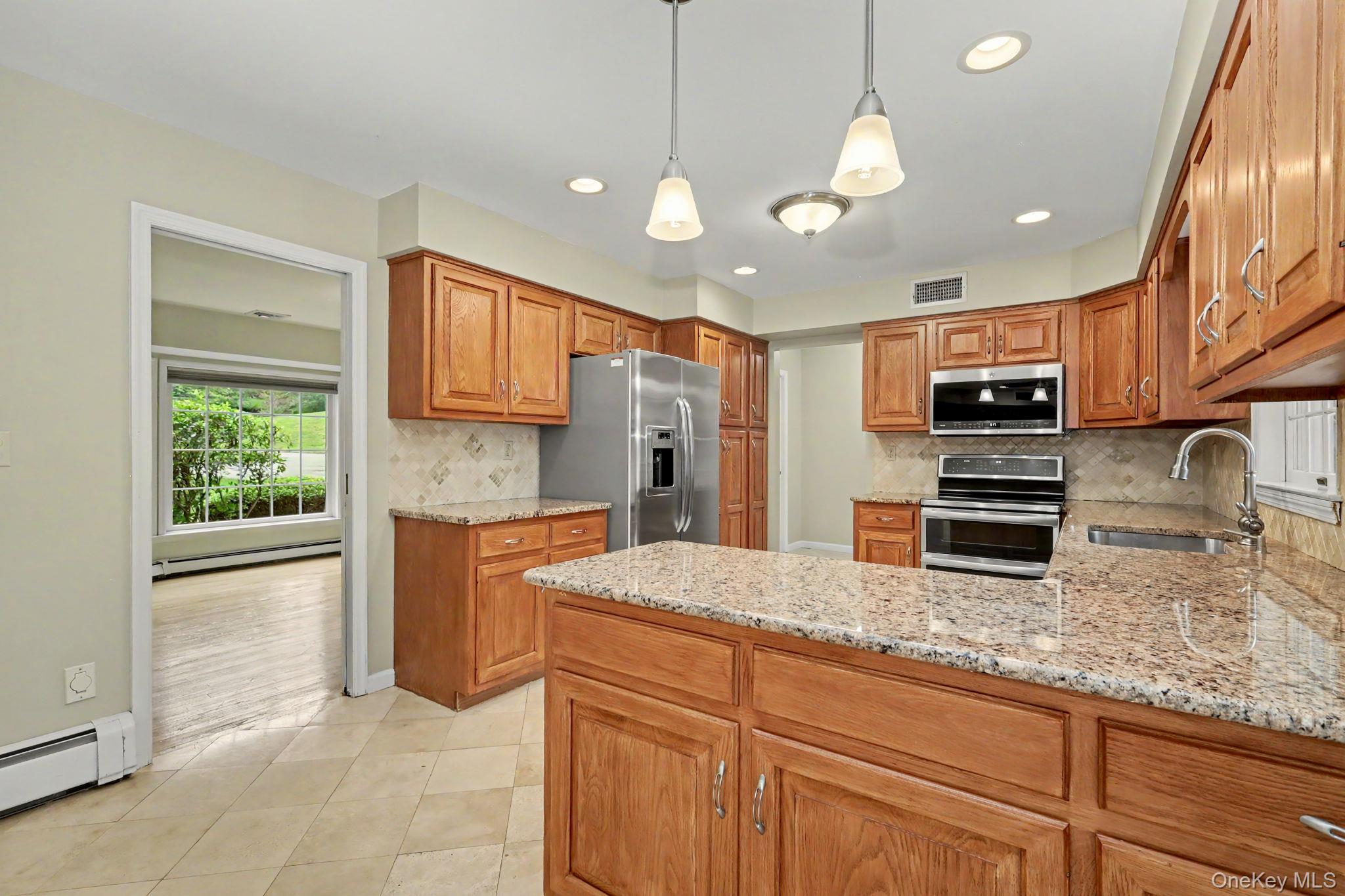 4 Sugar Hollow Court Property Photo 13