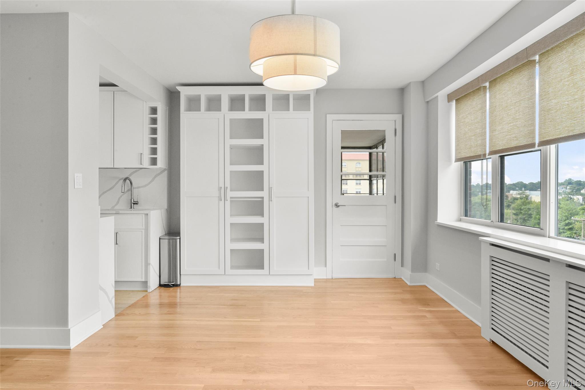 2 Washington Square 3e Property Photo 7