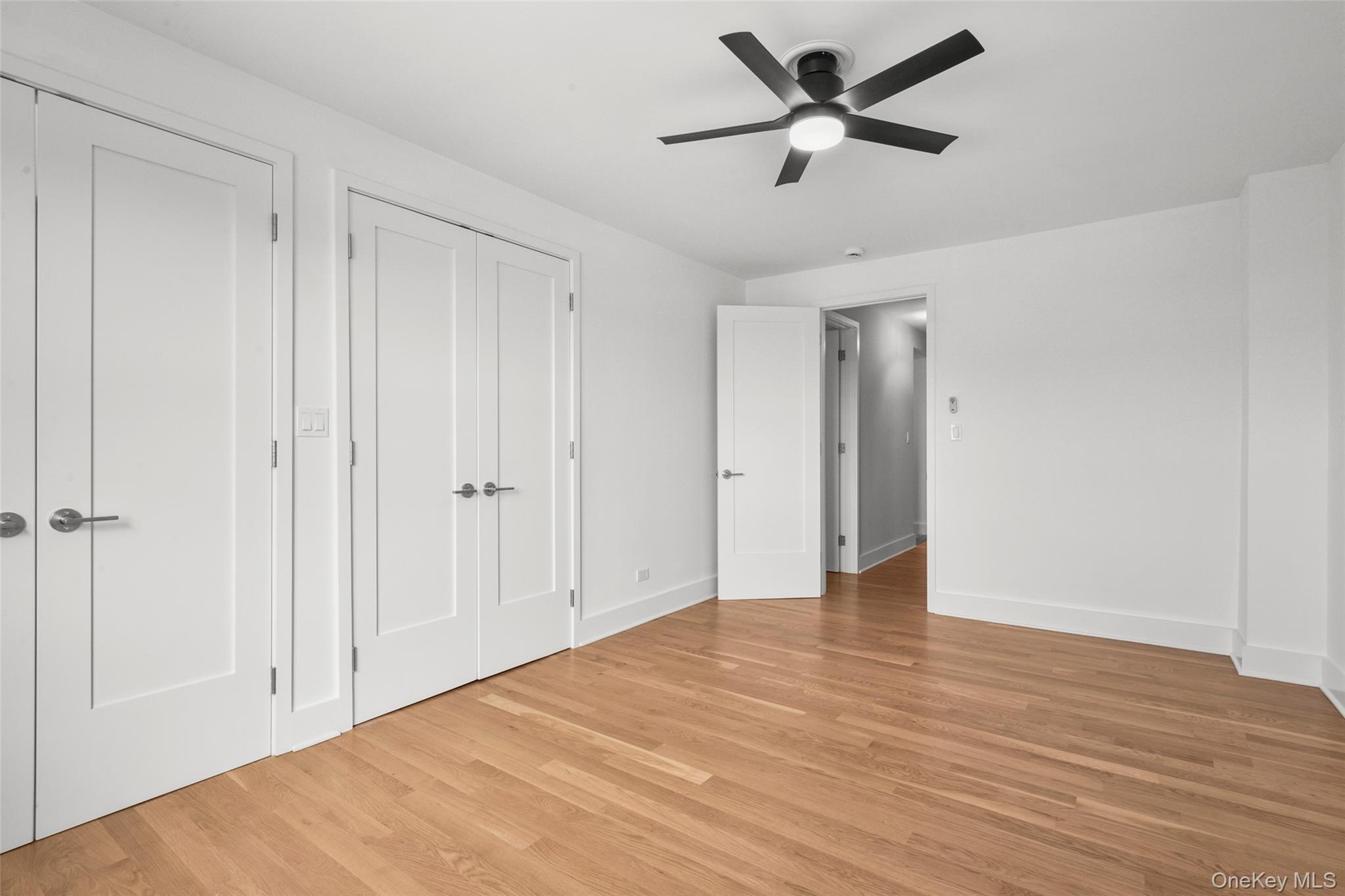 2 Washington Square 3e Property Photo 12