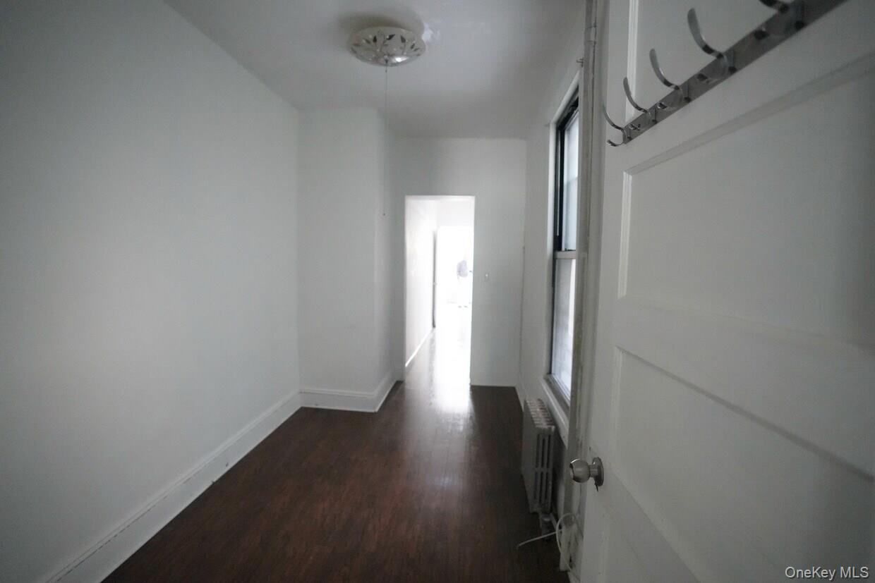 1881 Putnam Avenue Property Photo 4