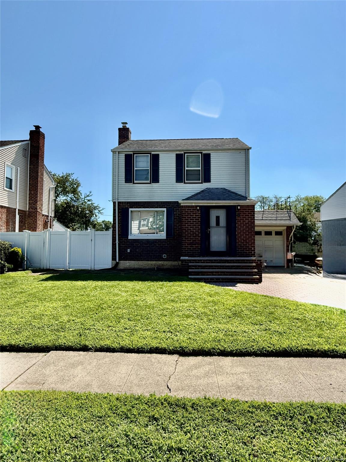 49 Queens Avenue Property Photo 1