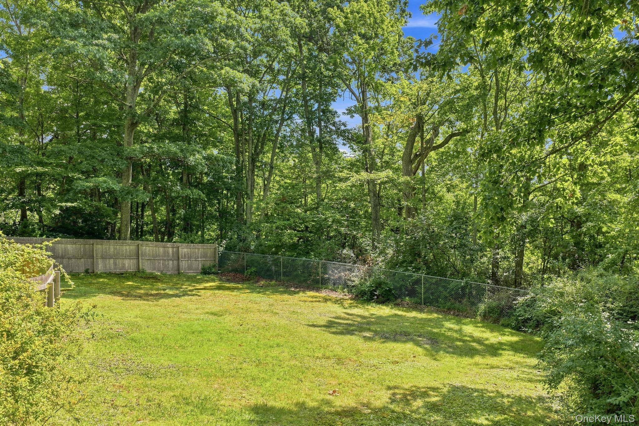 49 Maple Trail Property Photo 38