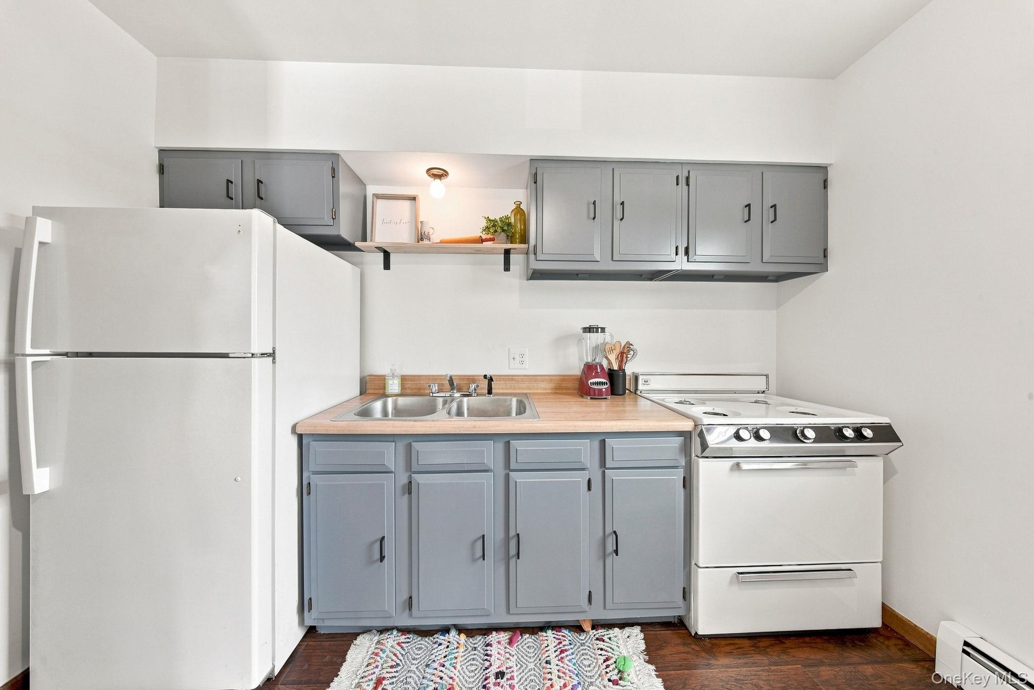 256 Cottage Street Property Photo 13
