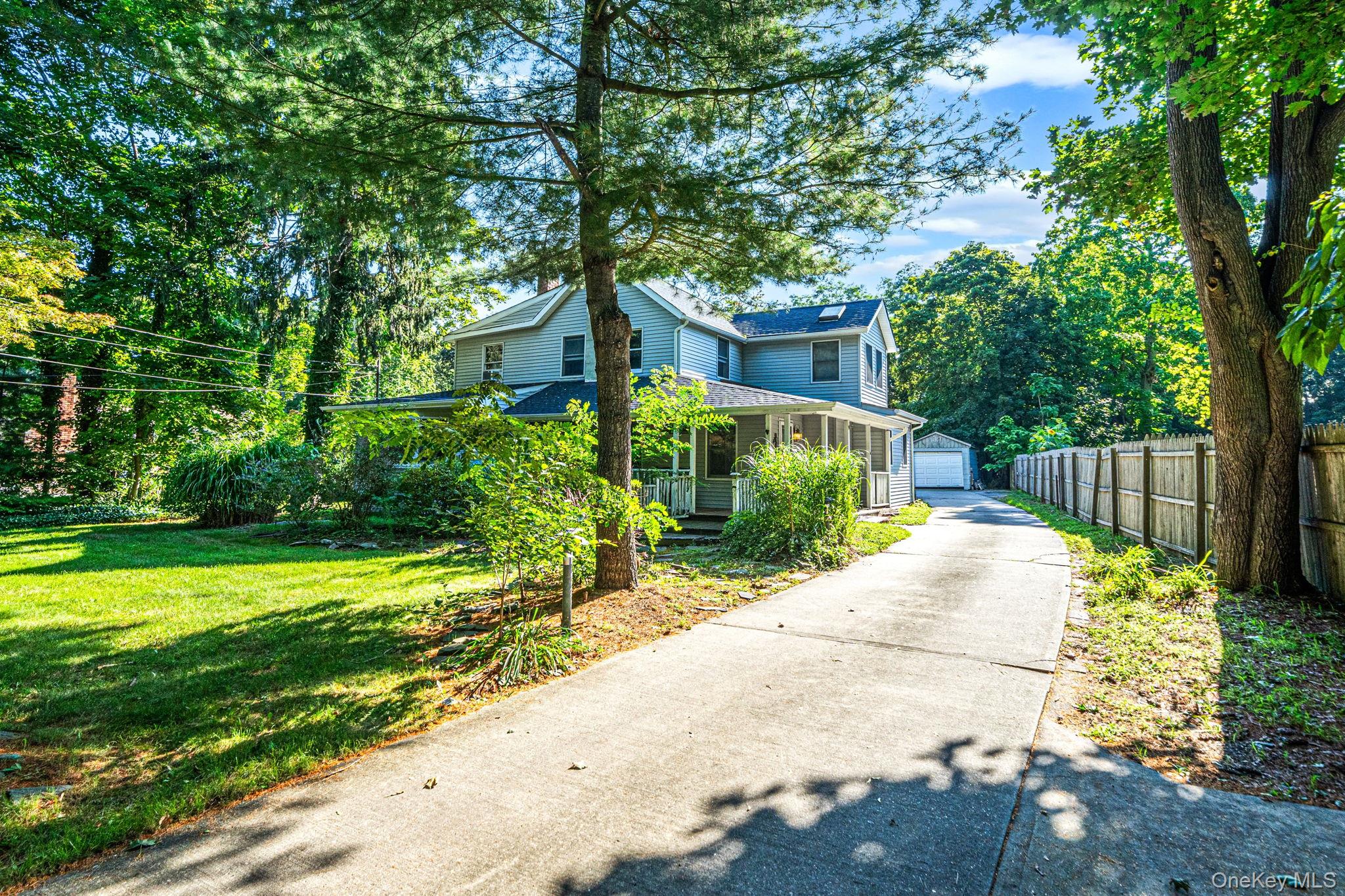 187 Oak Street Property Photo 1