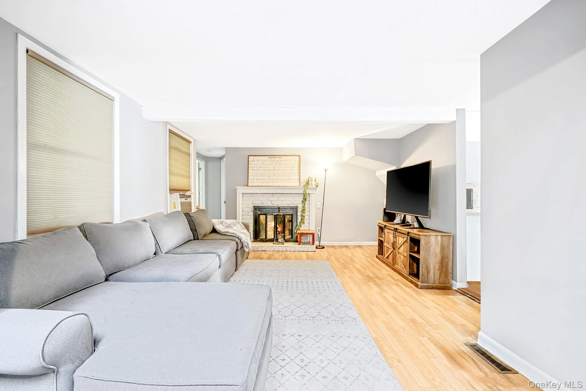 187 Oak Street Property Photo 19