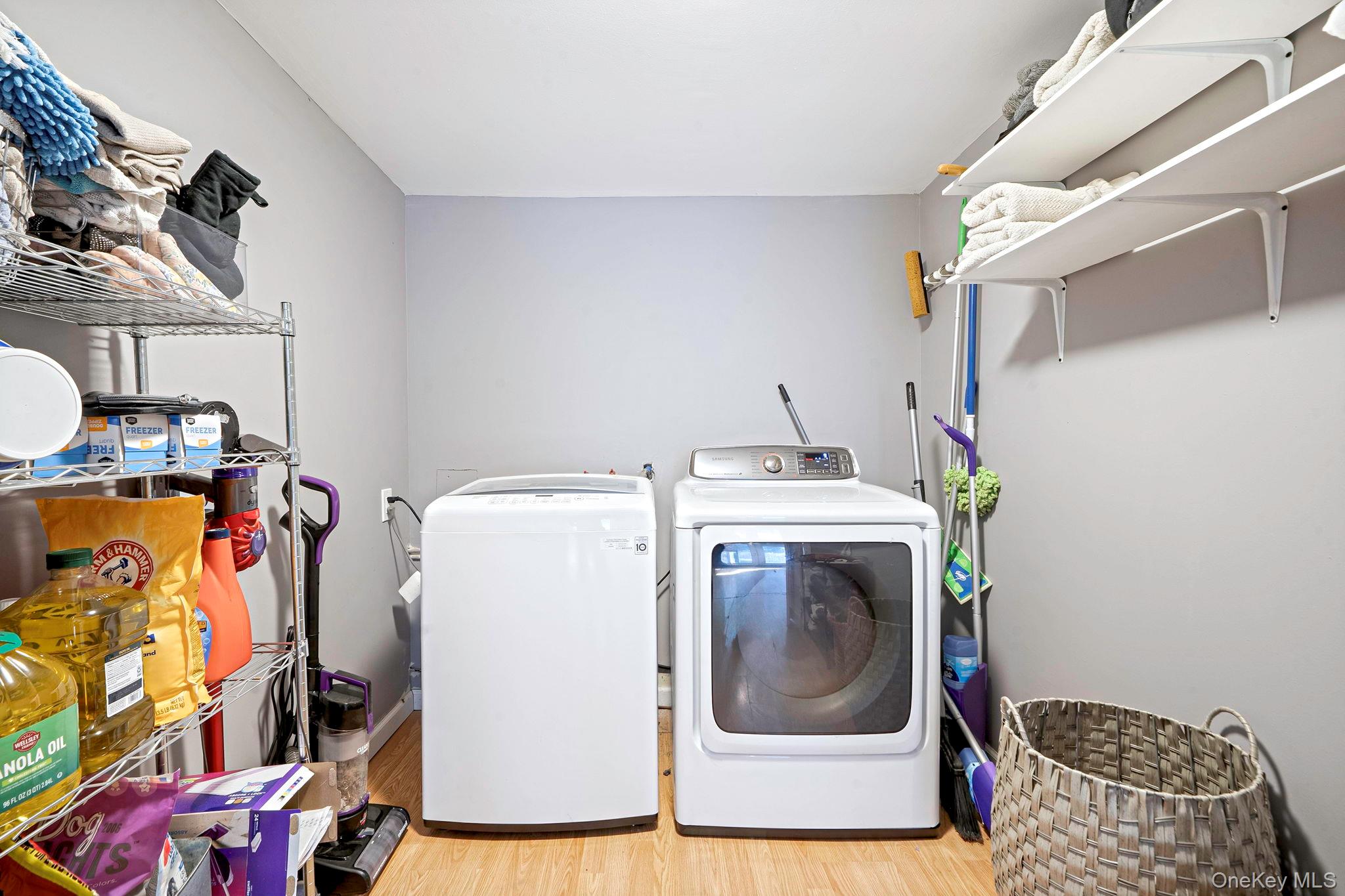 187 Oak Street Property Photo 25